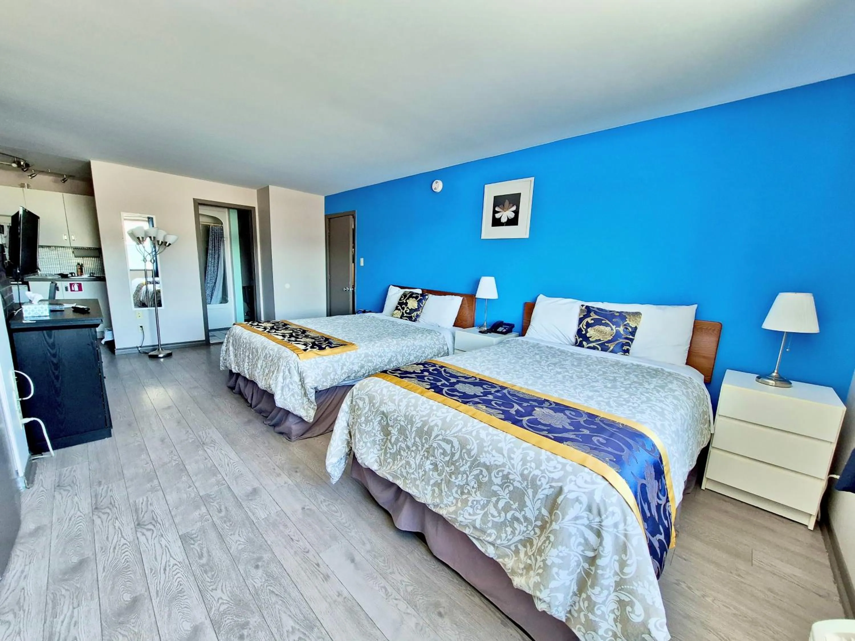 Bed in Motel Le Radisson de Val-David