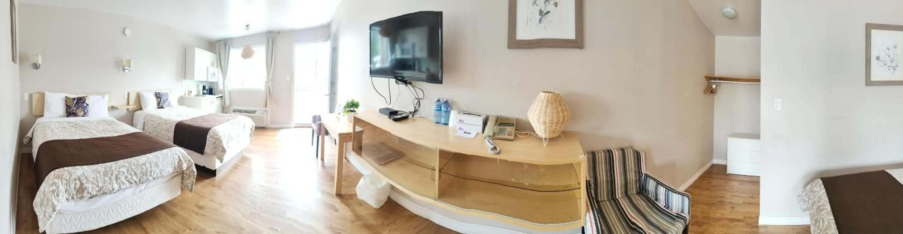 Bed in Motel Le Radisson de Val-David