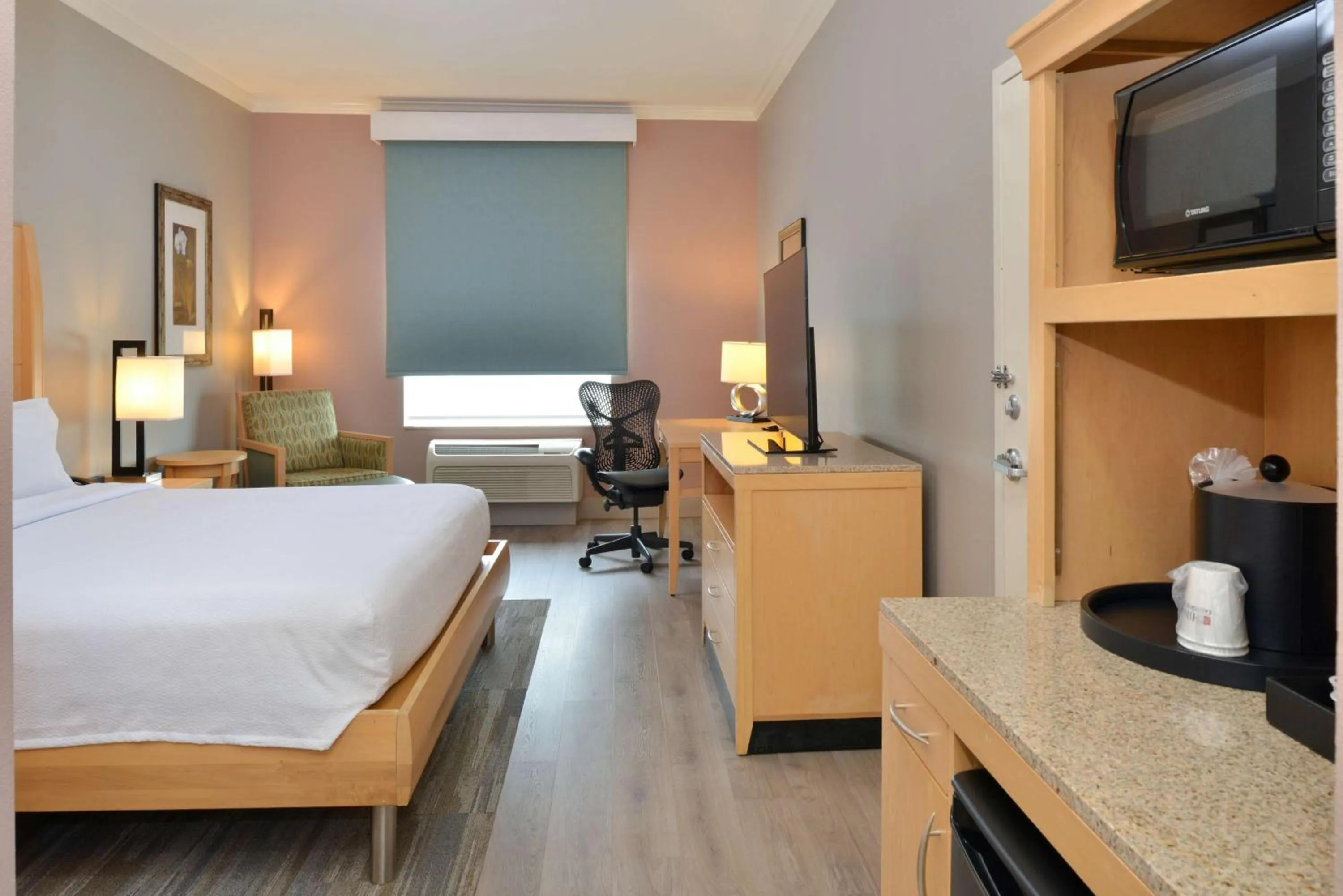 Bed in Hilton Garden Inn Denton