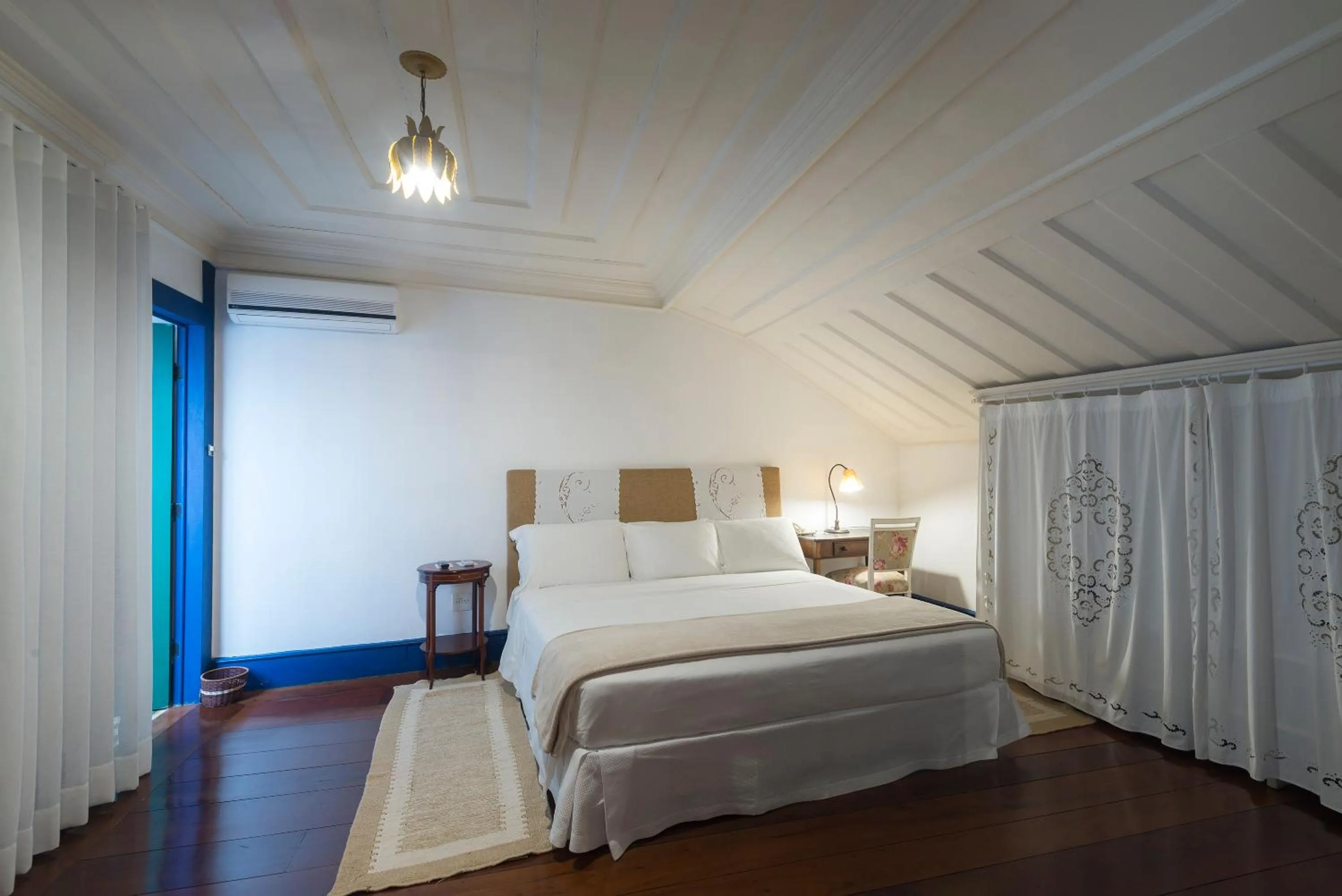 Bed in Hotel Solar do Rosário