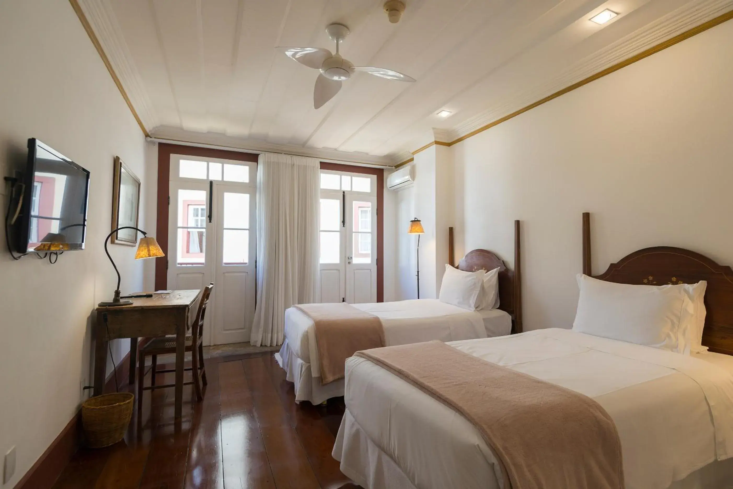 Standard Twin Room in Hotel Solar do Rosário Standard Twin Room in Hotel Solar do Rosário