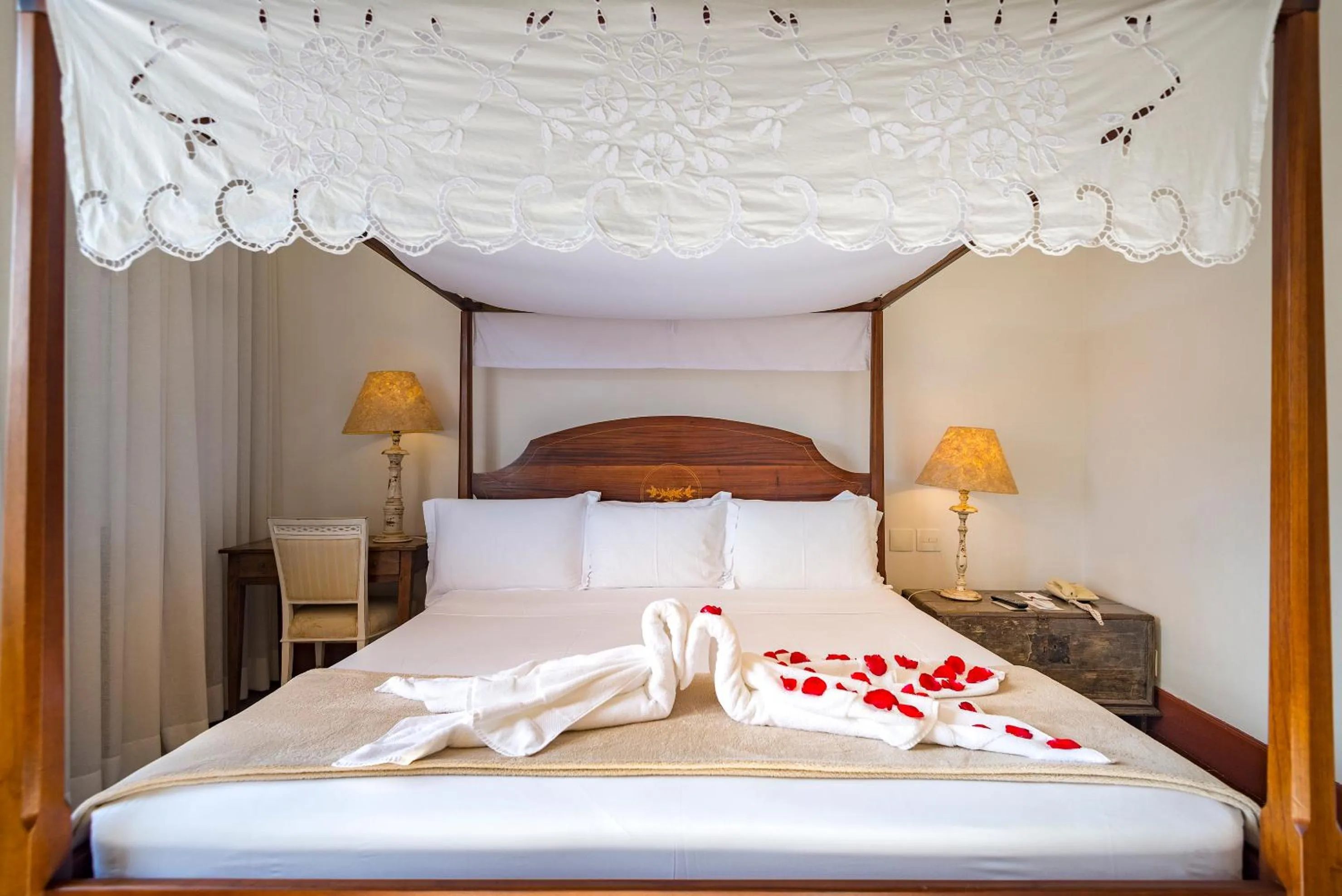 Bed in Hotel Solar do Rosário