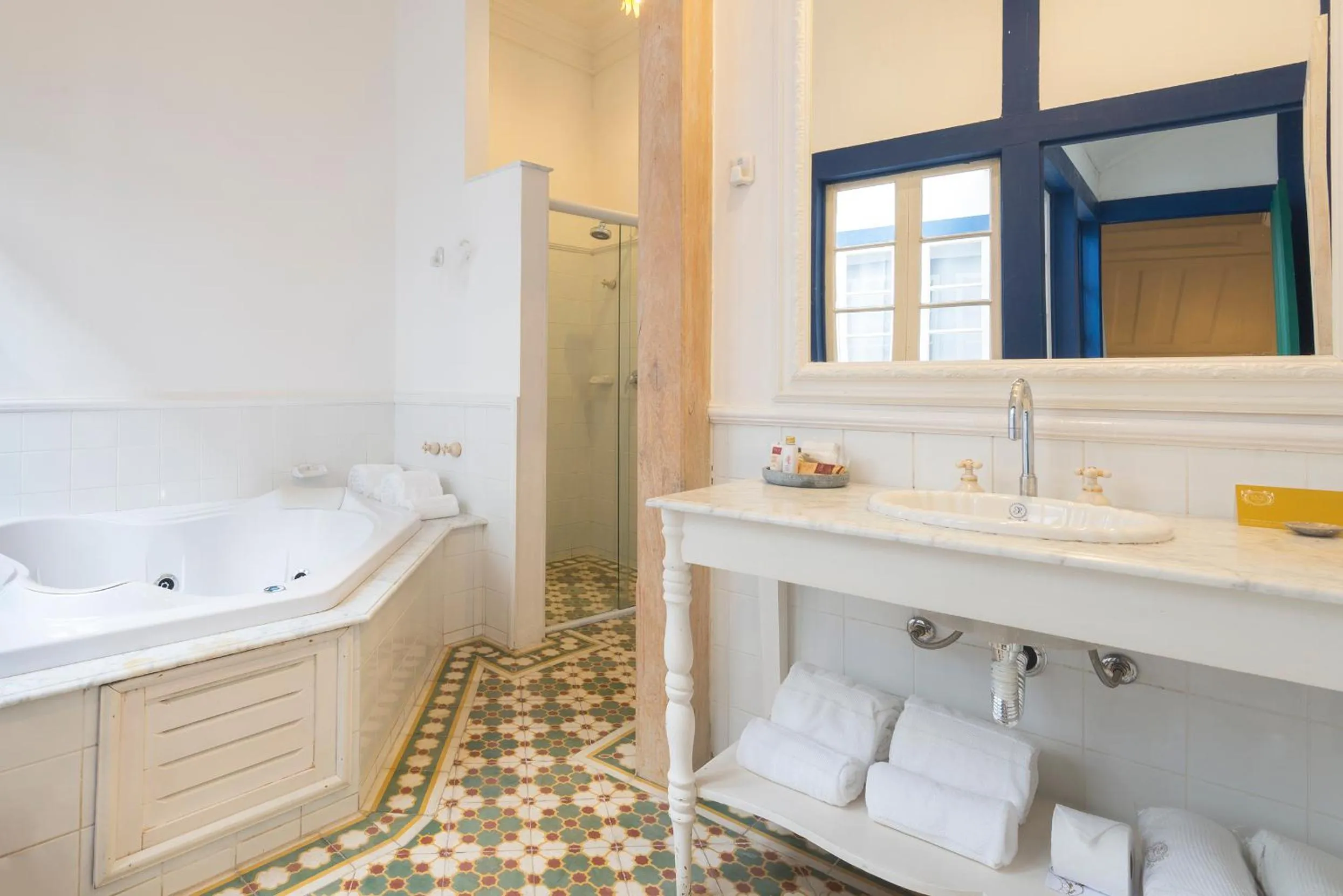 Photo of the whole room in Hotel Solar do Rosário