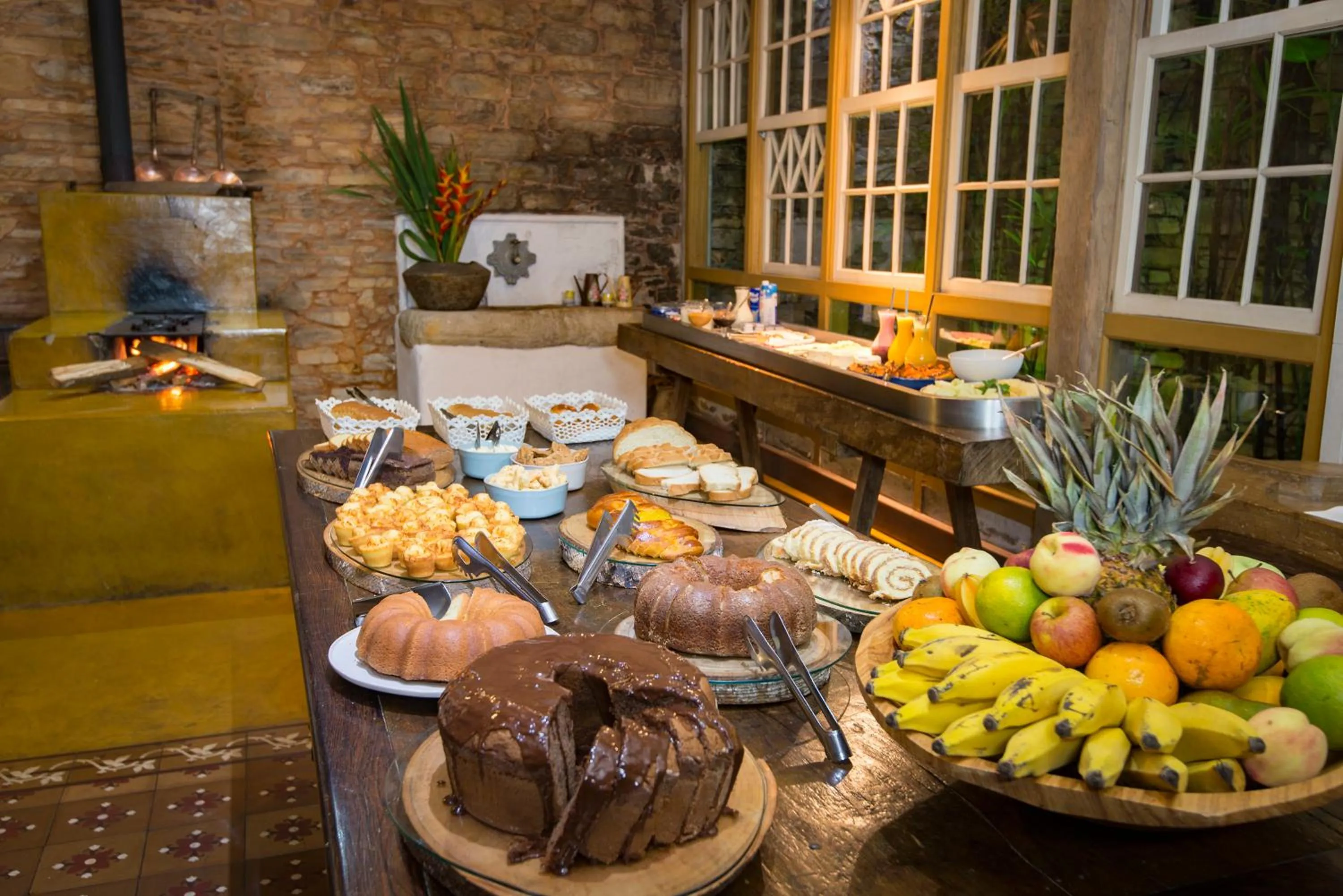 Buffet breakfast in Hotel Solar do Rosário