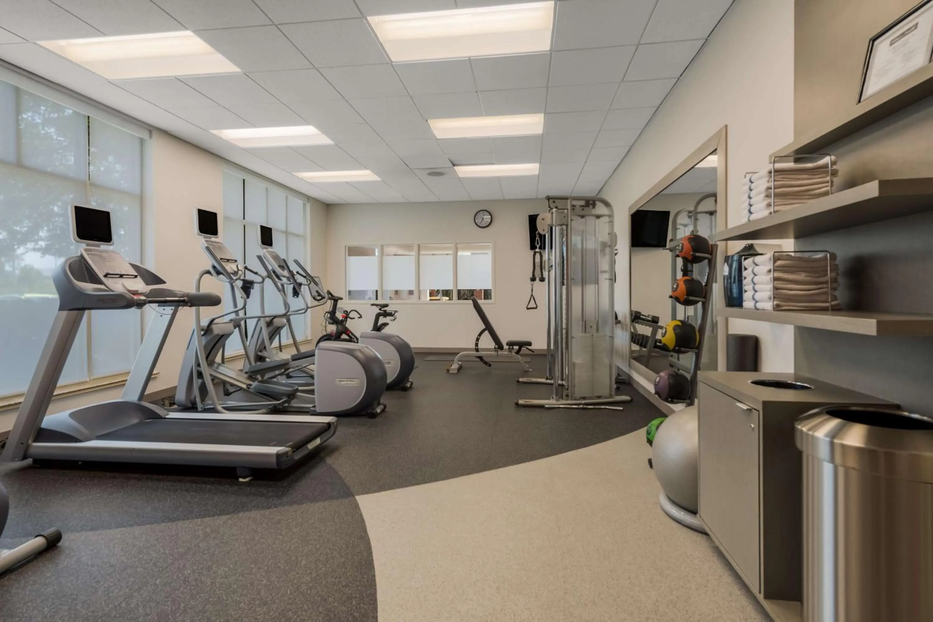 Fitness centre/facilities in Hilton Garden Inn Rockford