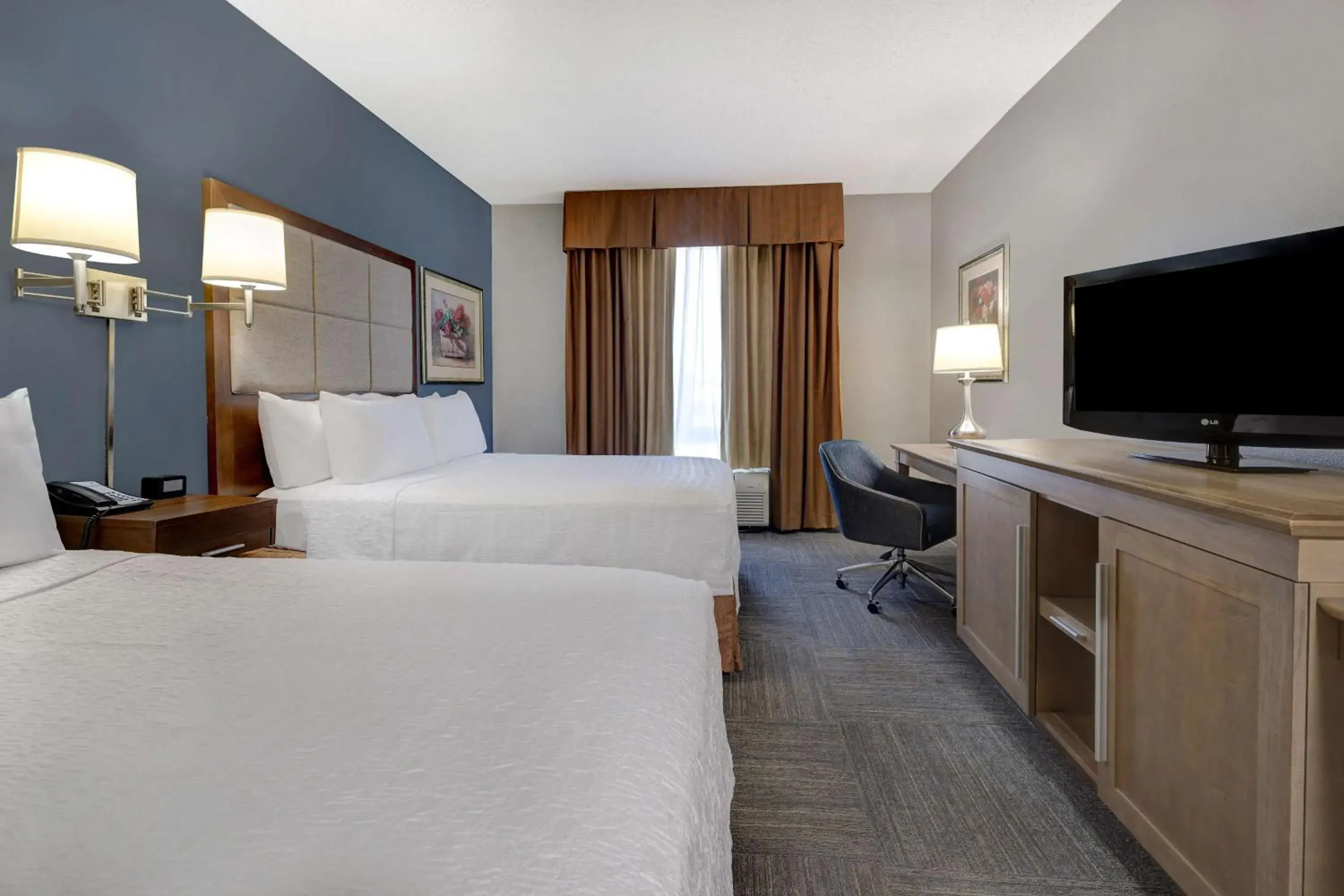 Room with Two Queen Beds - Non-Smoking in Hampton Inn Victoria Room with Two Queen Beds - Non-Smoking in Hampton Inn Victoria