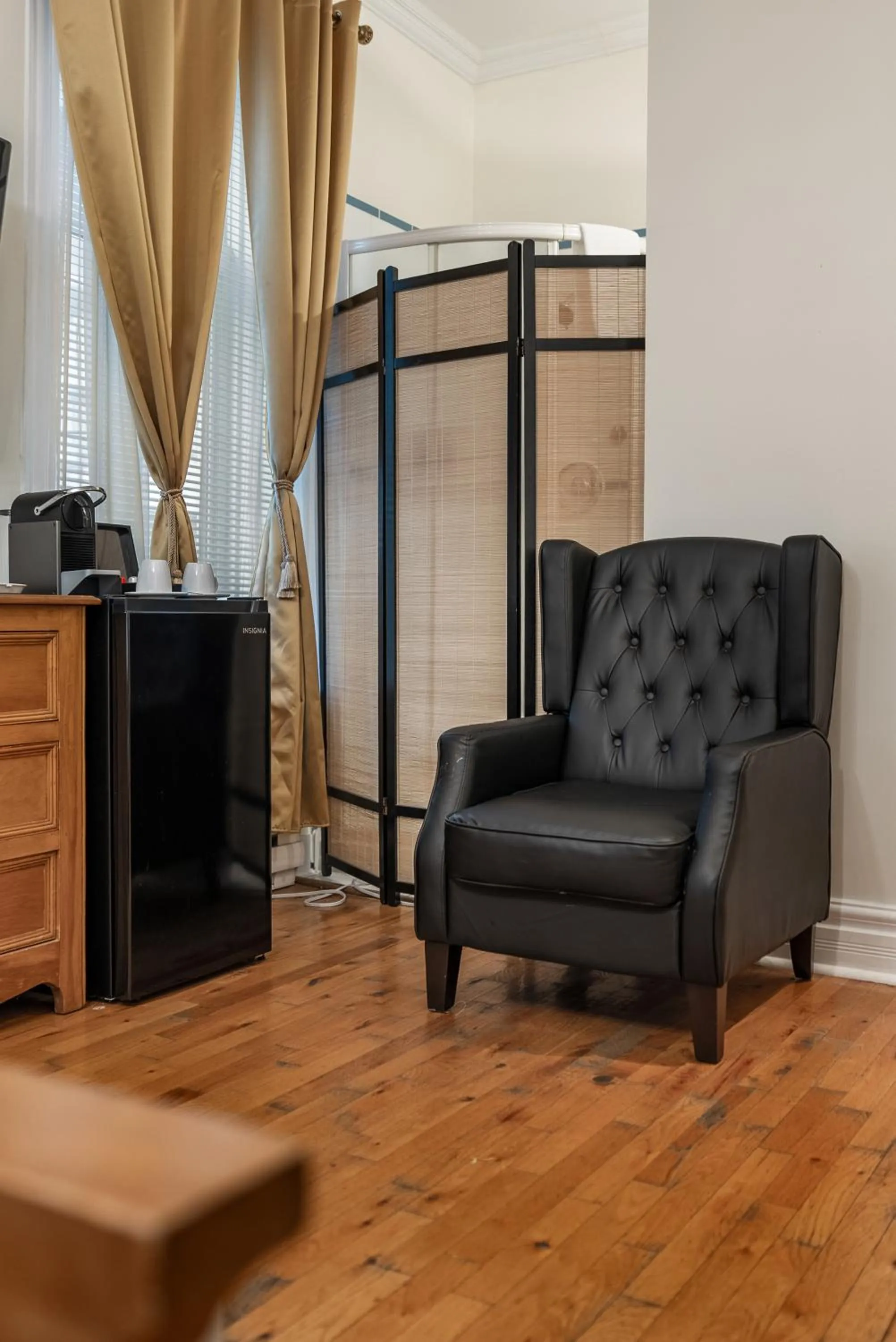 Bedroom in Hotel Charles-Alexandre - Par Aneyro