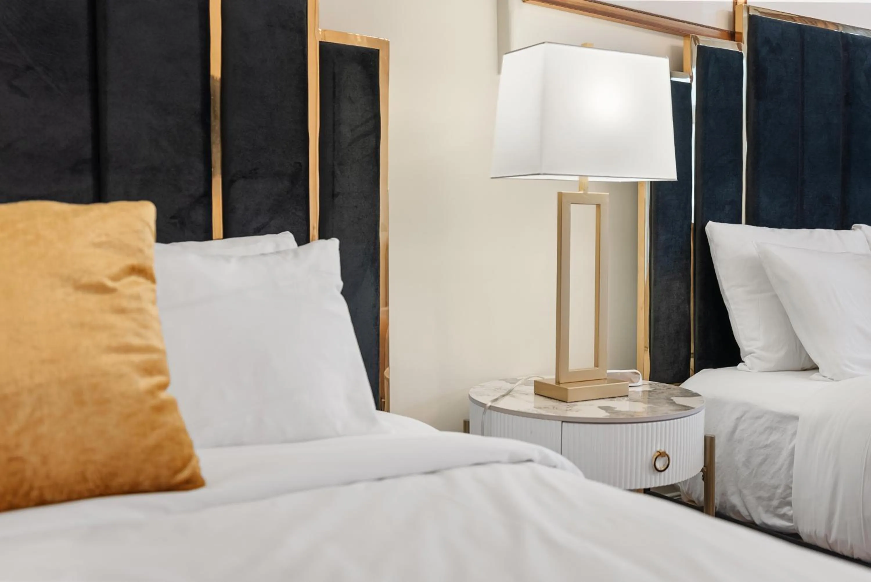 Bedroom, Bed in Hotel Charles-Alexandre - Par Aneyro