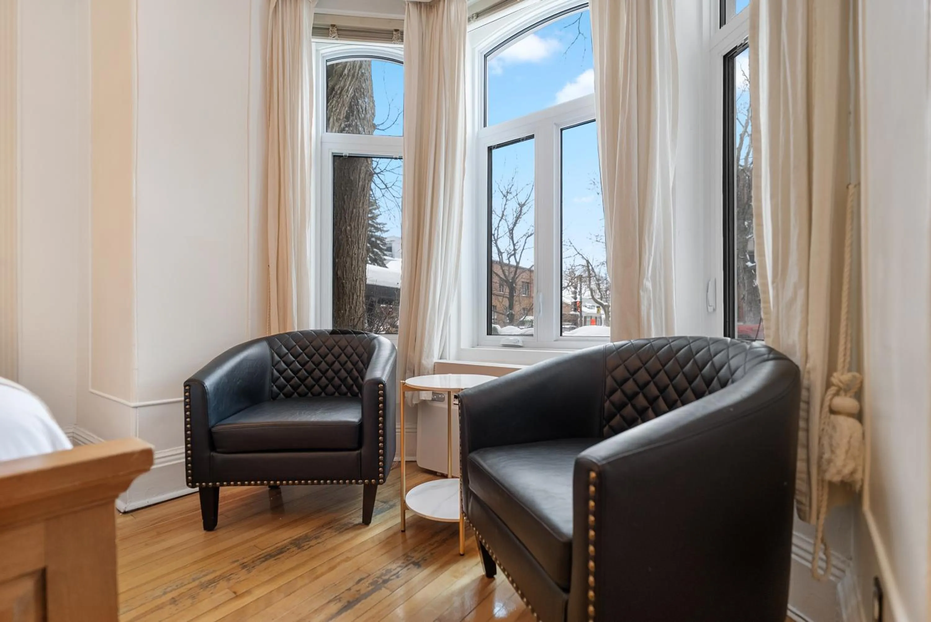 Seating area in Hotel Charles-Alexandre - Par Aneyro
