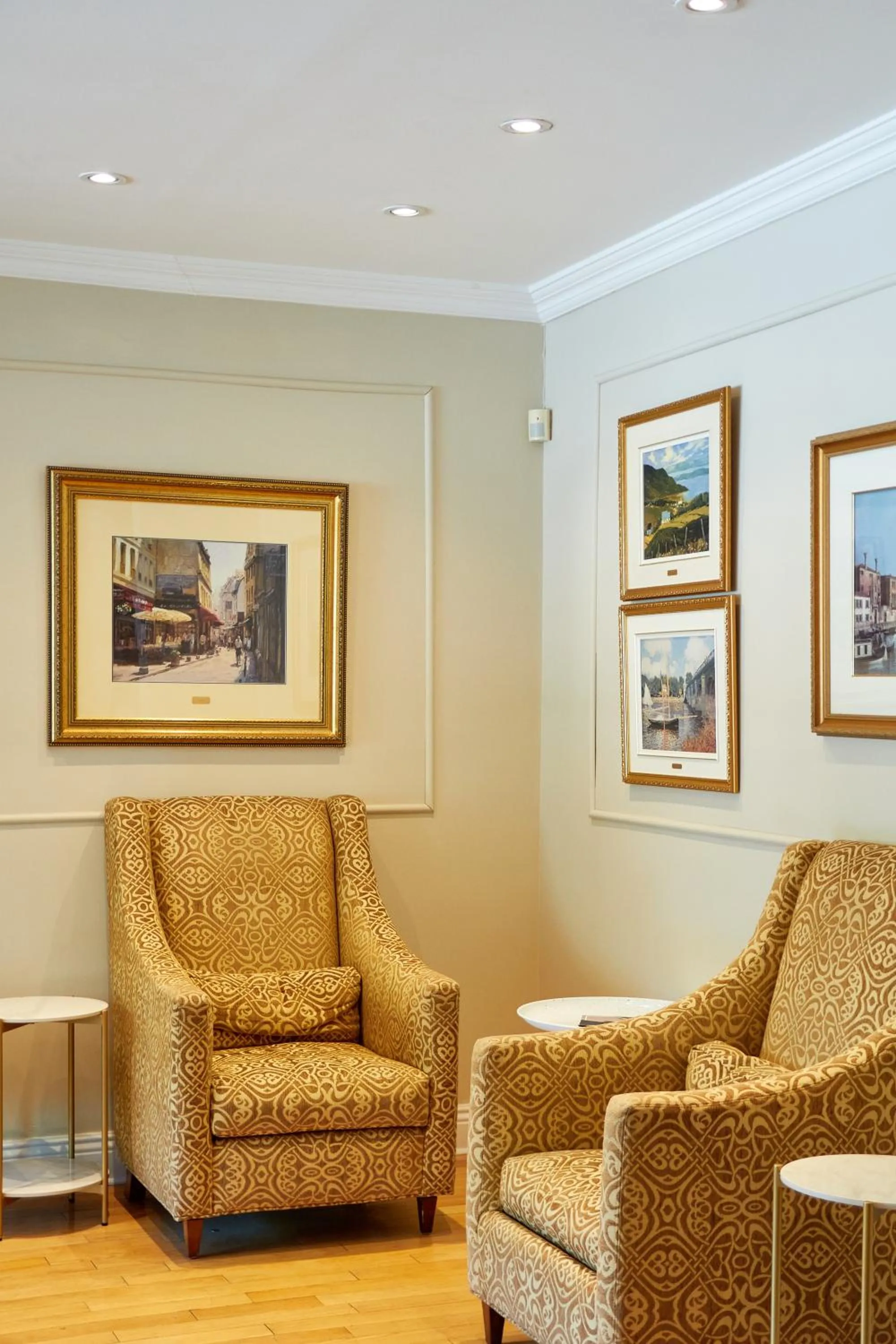 Lobby or reception in Hotel Charles-Alexandre - Par Aneyro