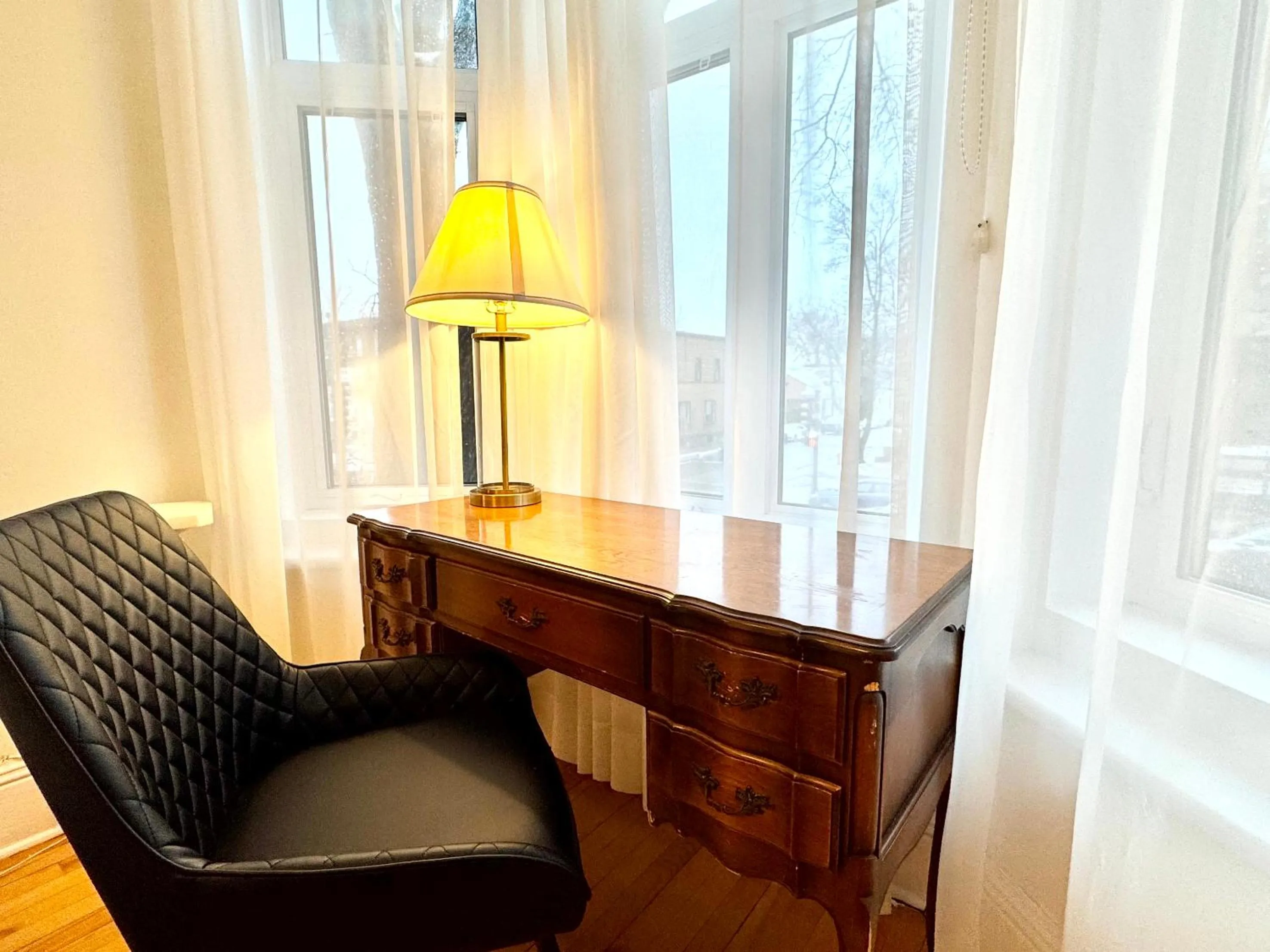 Seating area in Hotel Charles-Alexandre - Par Aneyro