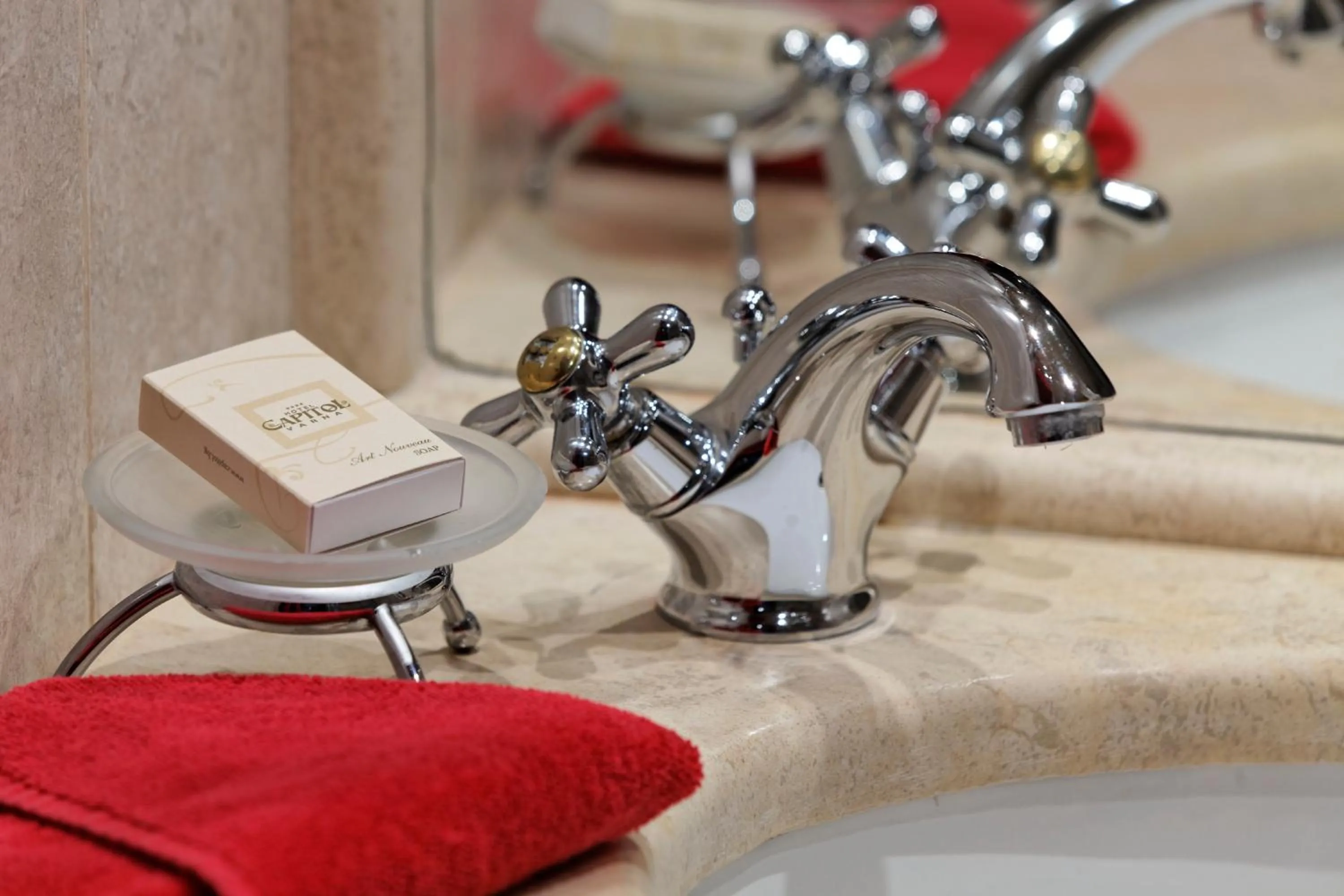 Decorative detail in Capitol Hotel