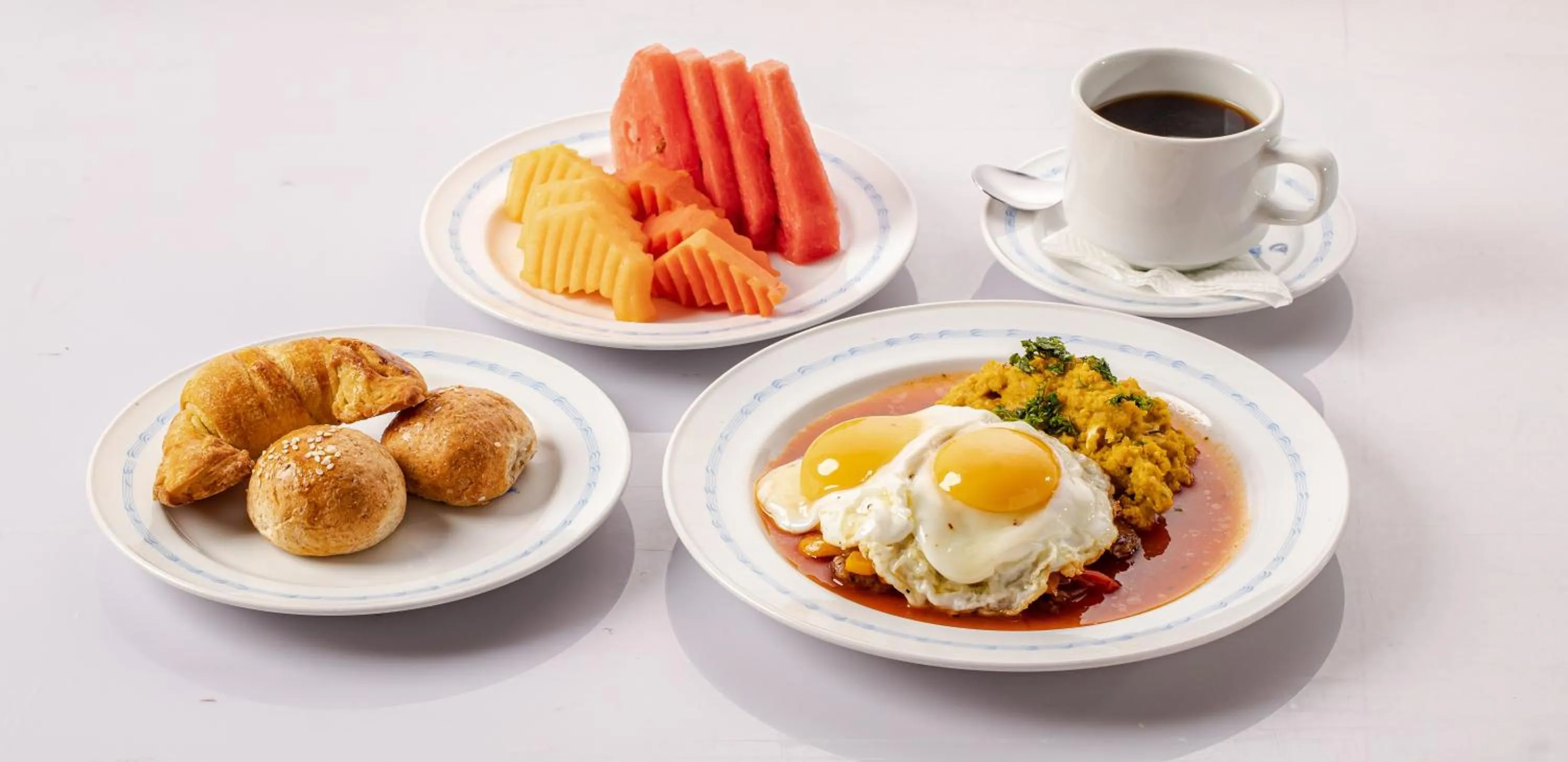 Breakfast in Hotel Colon Salinas