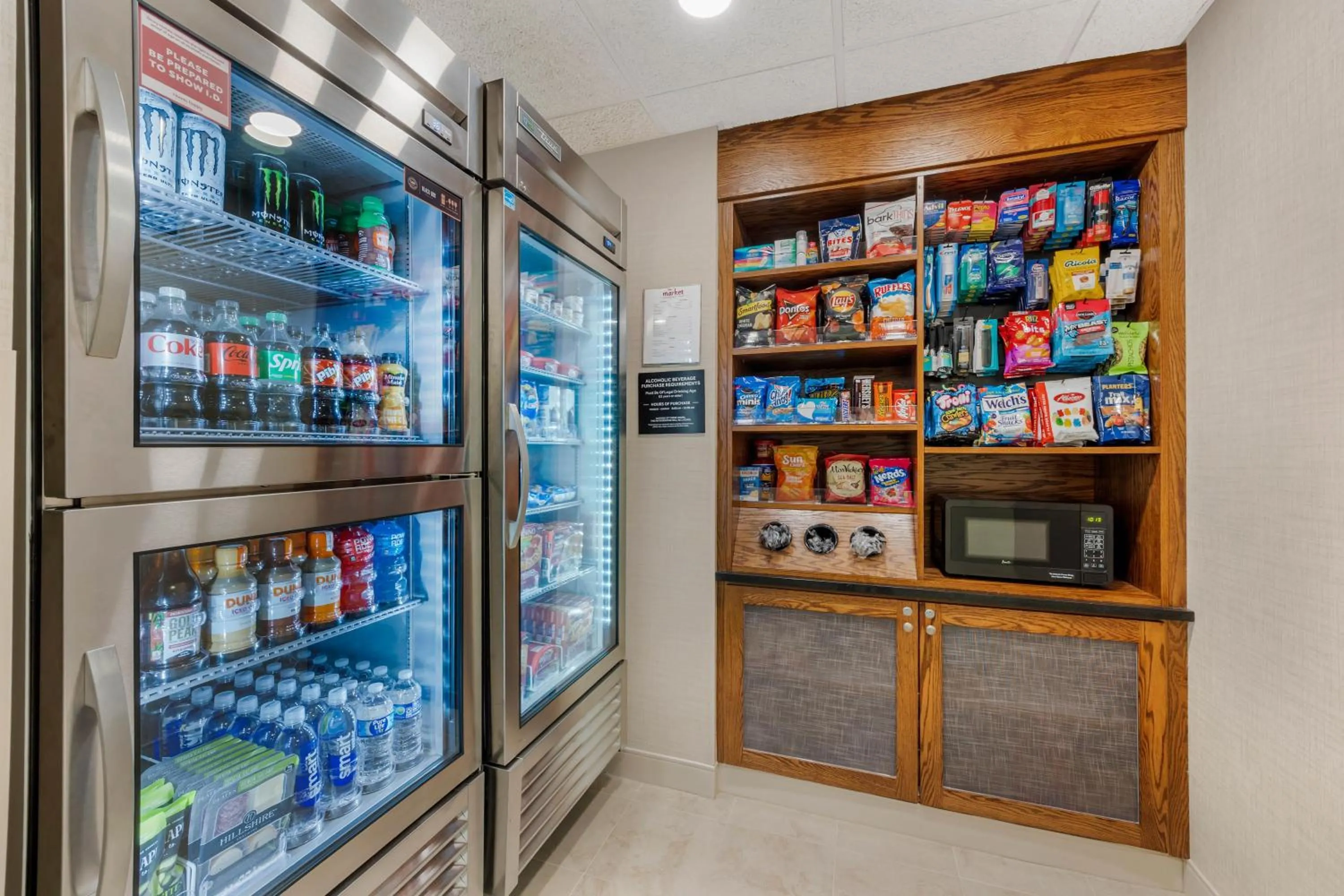 Property building in Pear Tree Inn Cape Girardeau West