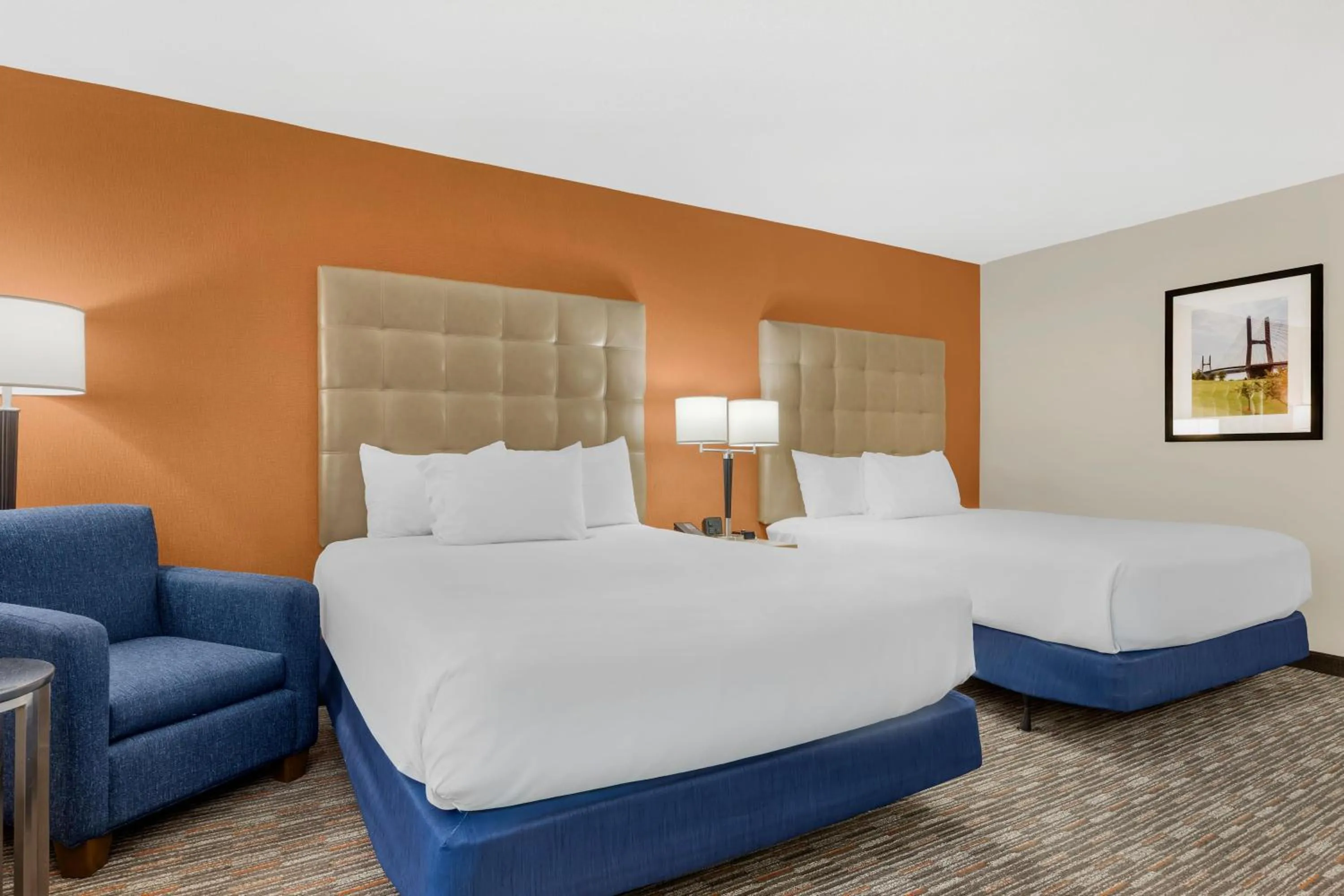 Bedroom, Bed in Pear Tree Inn Cape Girardeau West