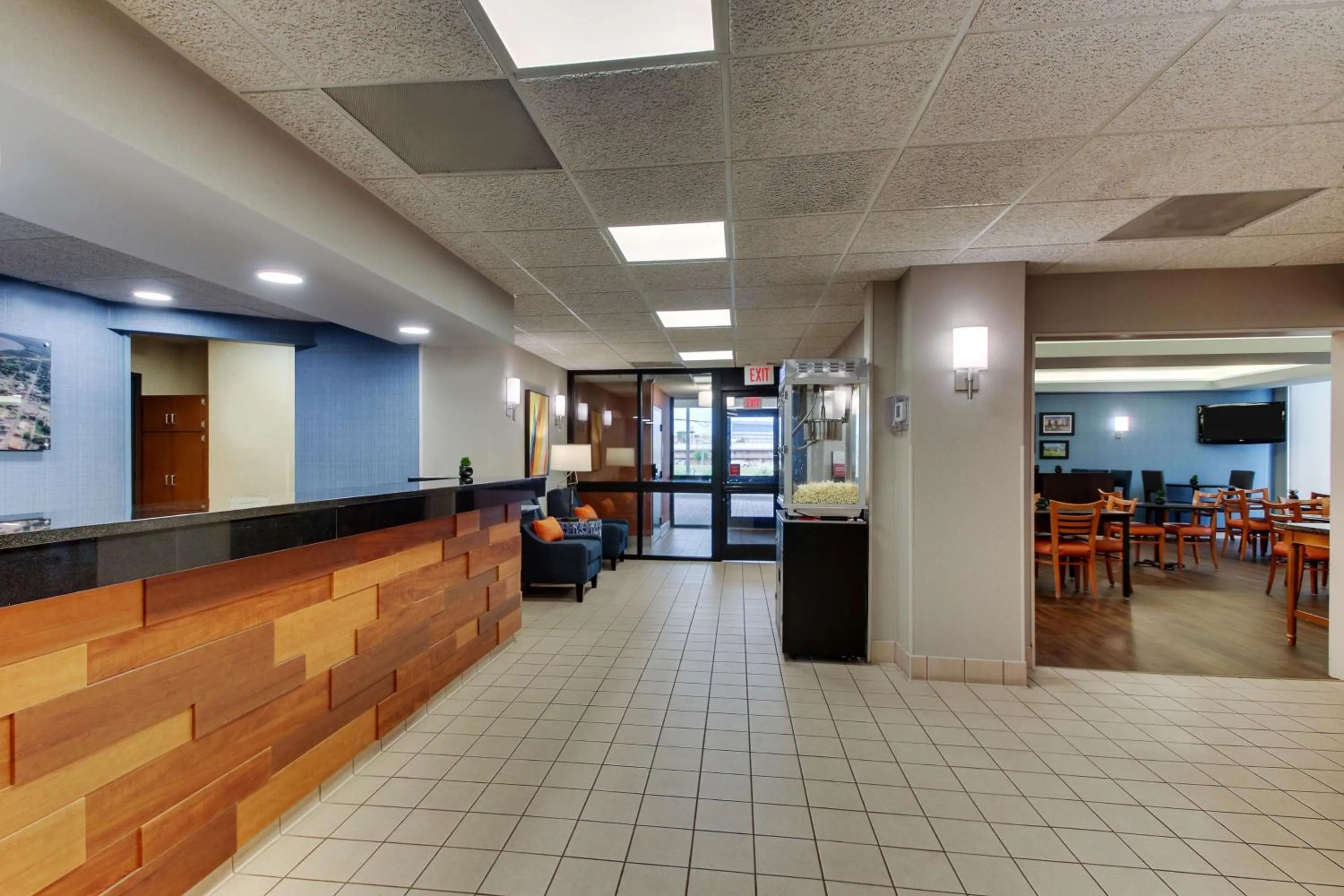 Lobby or reception in Pear Tree Inn Cape Girardeau West
