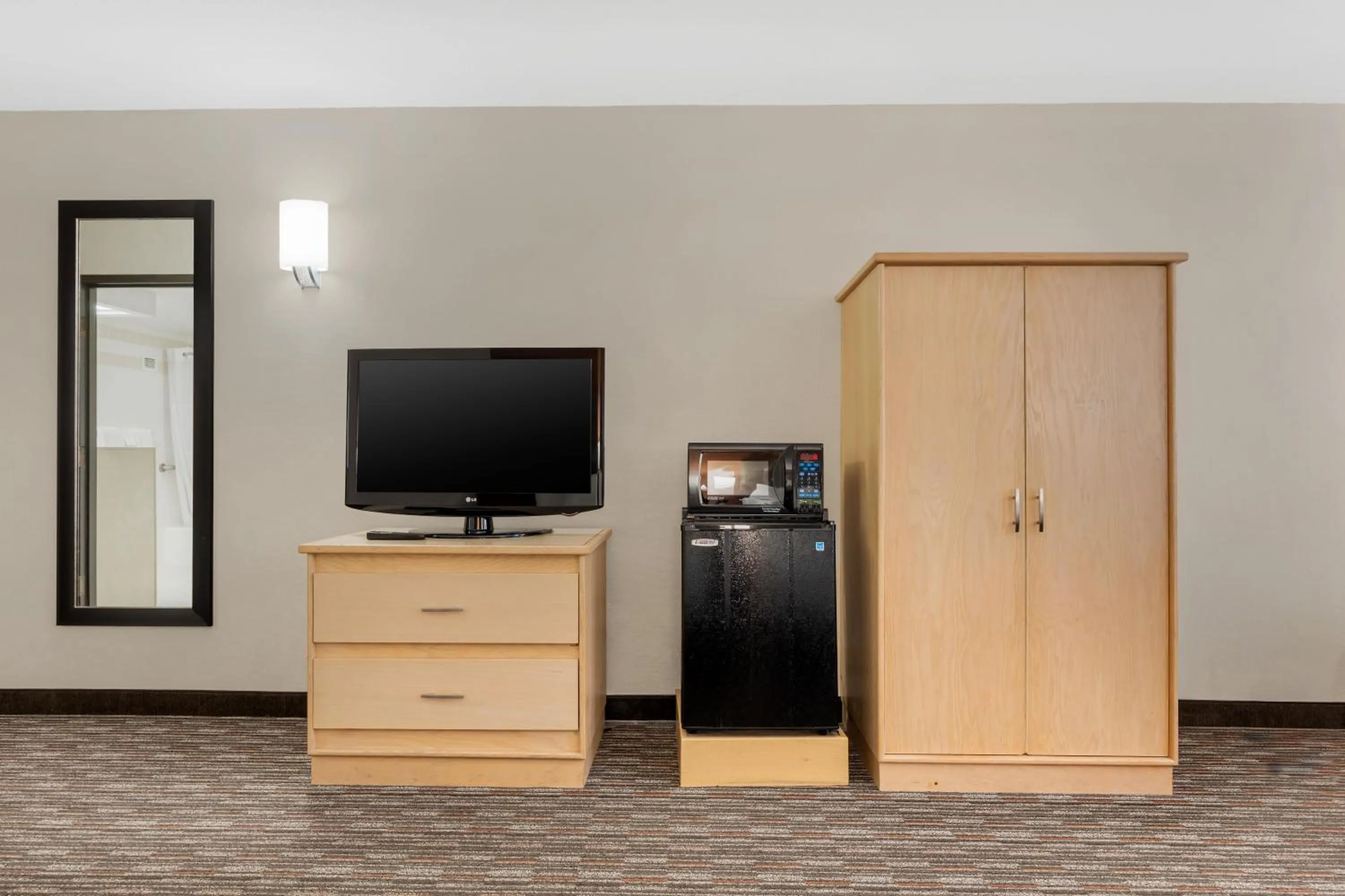 Bedroom in Pear Tree Inn Cape Girardeau West