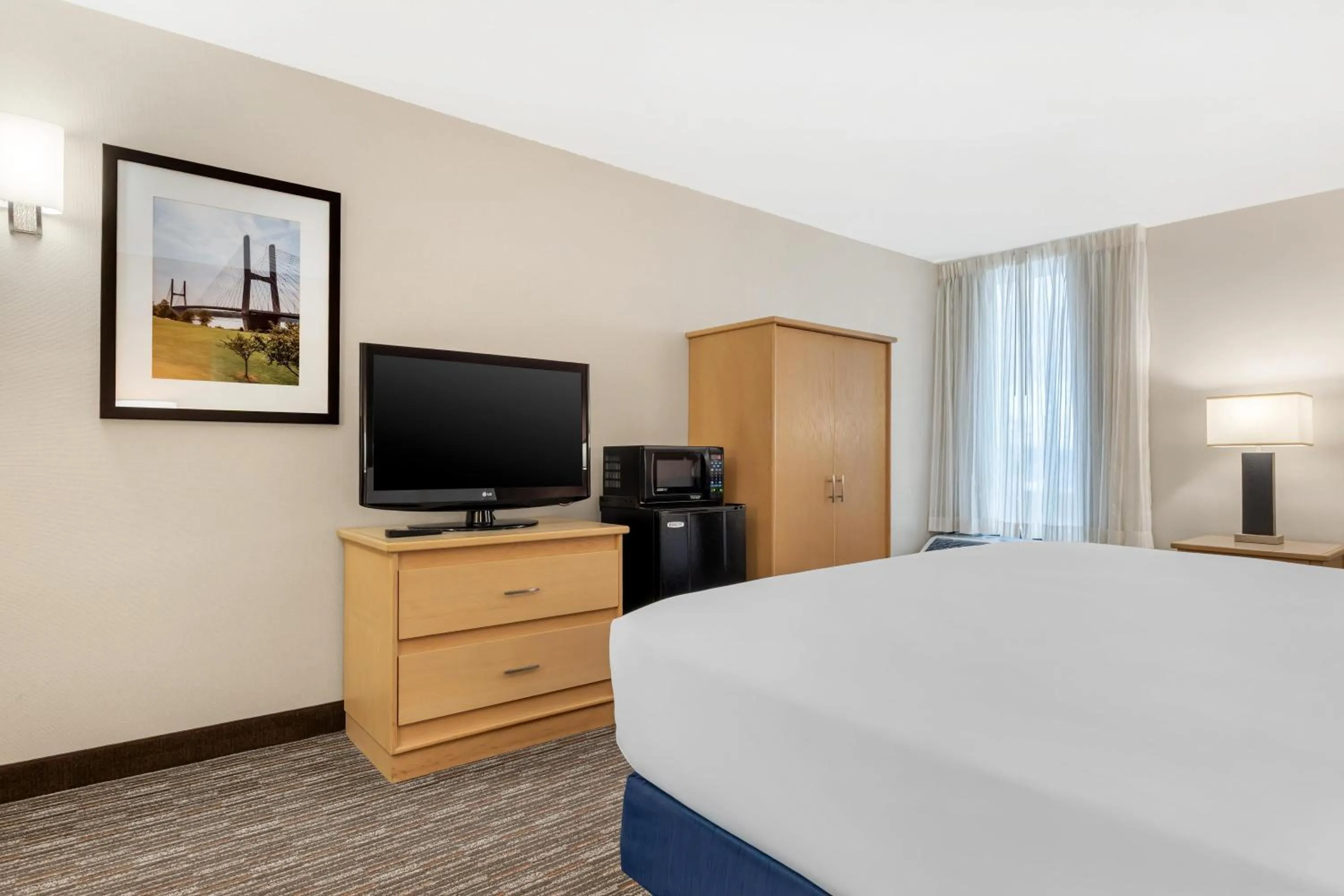 Bedroom, Bed in Pear Tree Inn Cape Girardeau West