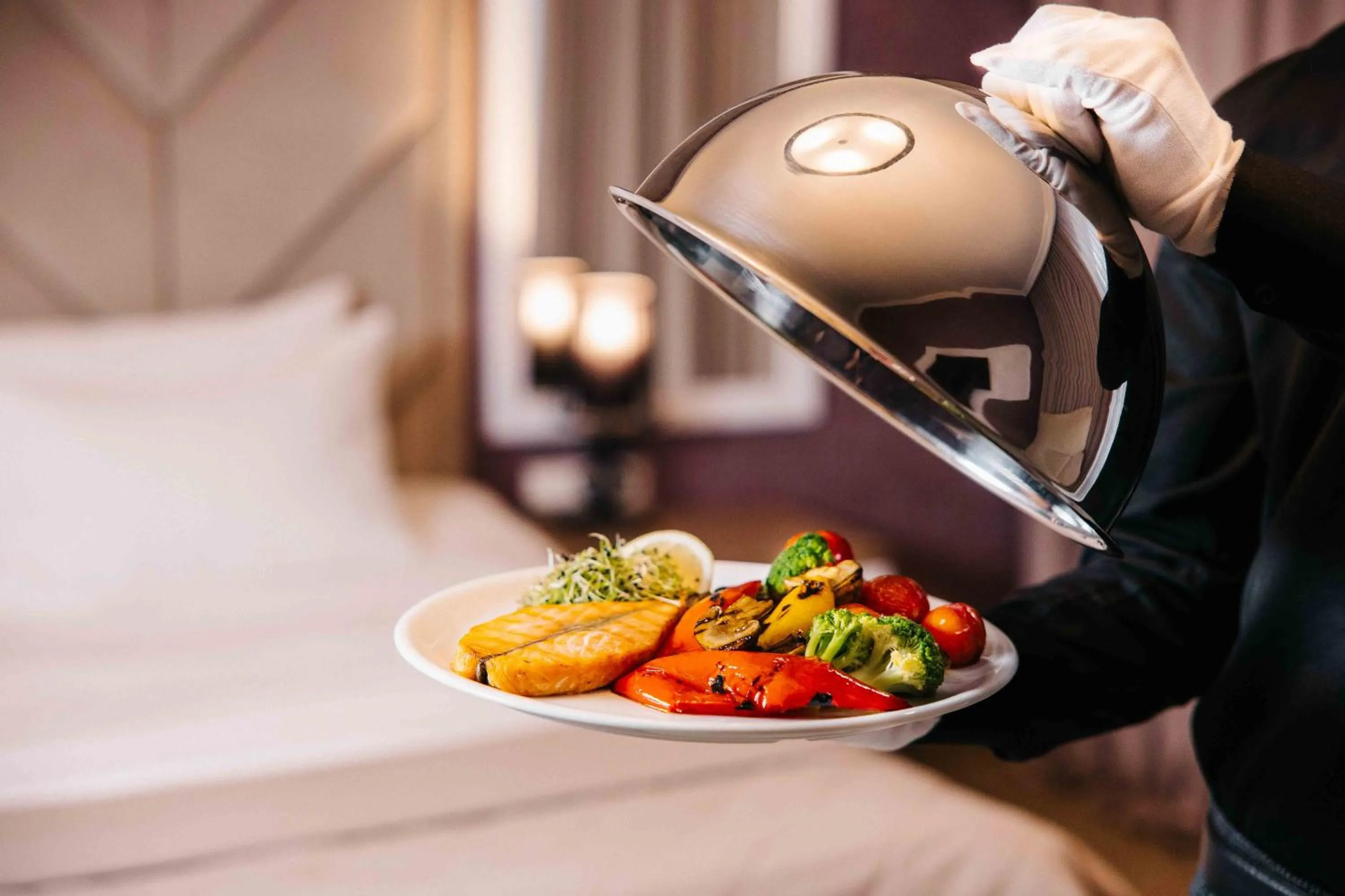 Food and drinks in Flowers Hotel