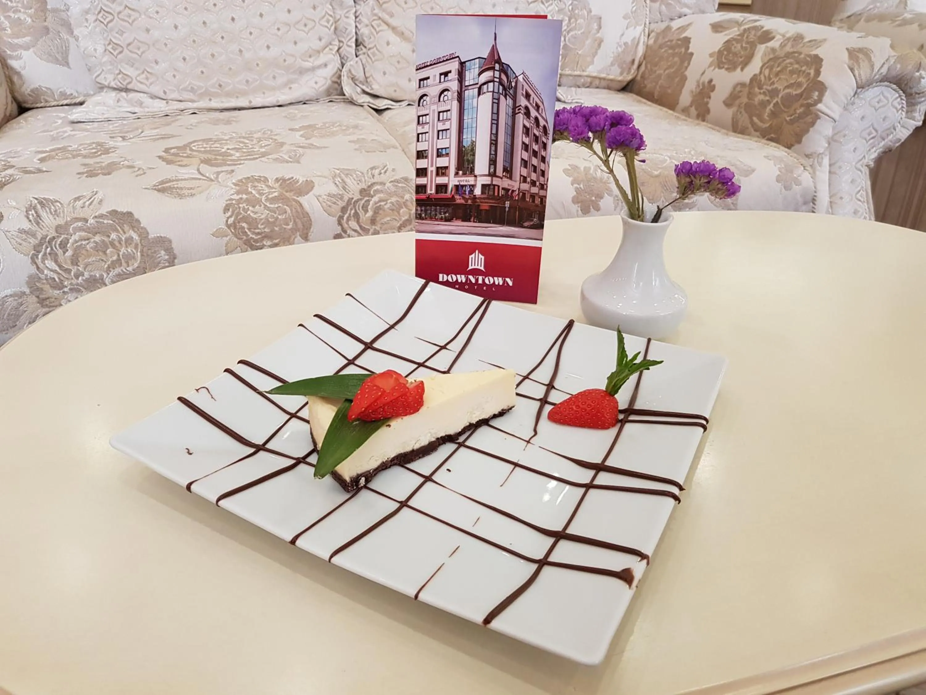 Food and drinks in Hotel Downtown