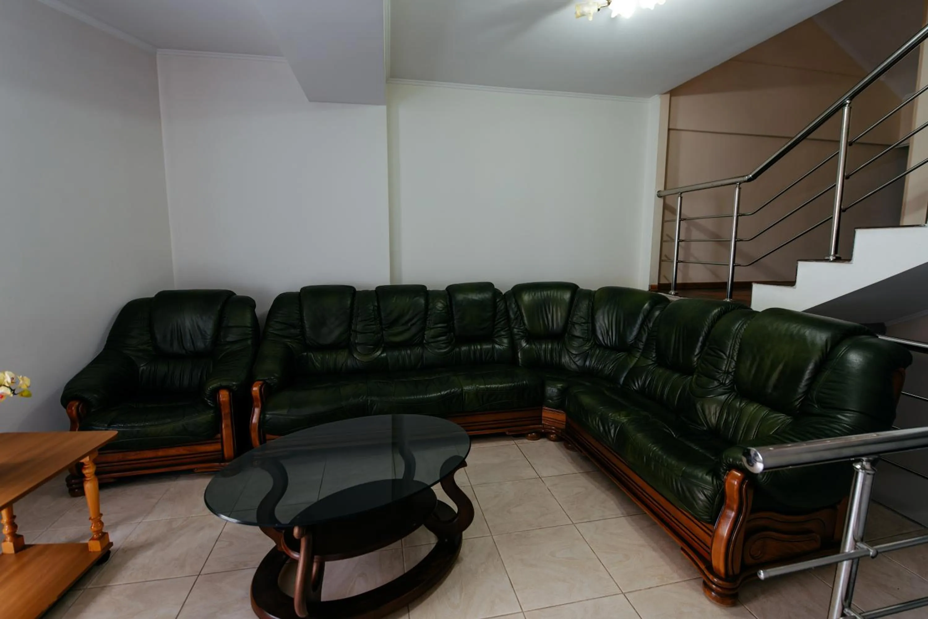 Communal lounge/ TV room in Villa Arus