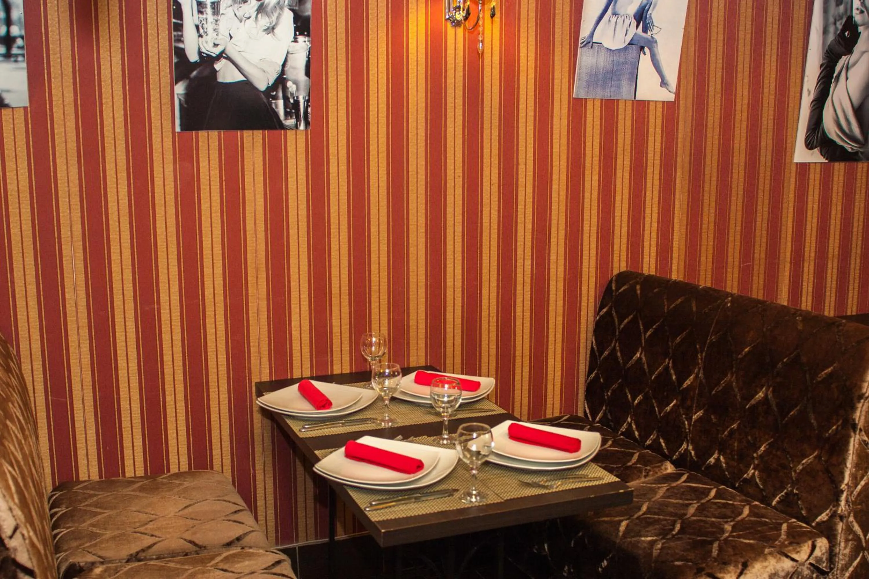 Restaurant/places to eat in Bella Donna Hotel