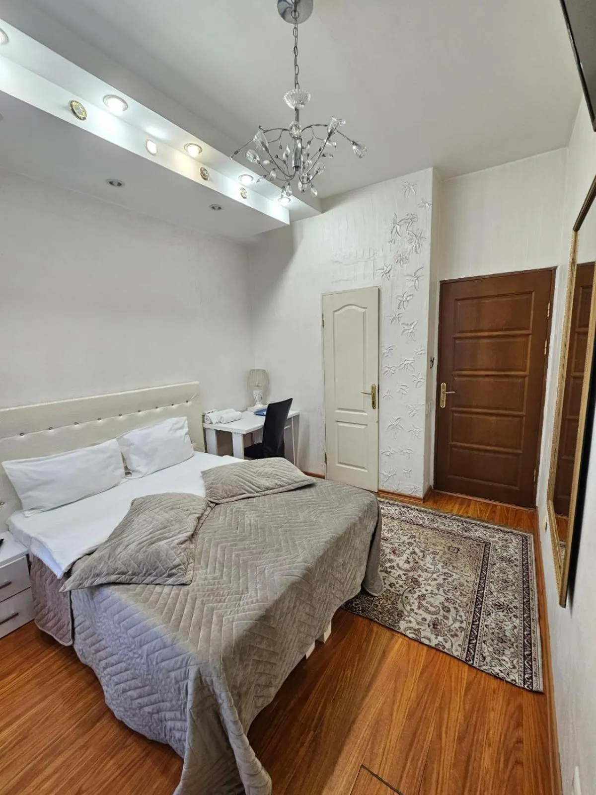 Bed in Bella Donna Hotel