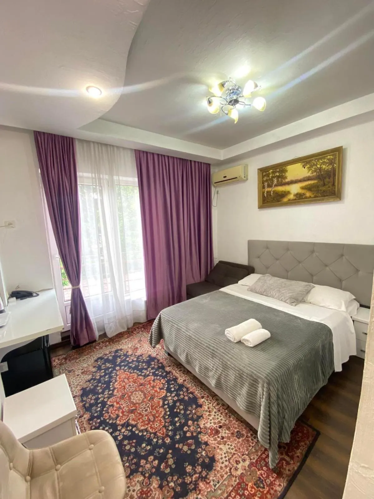 Bed in Bella Donna Hotel