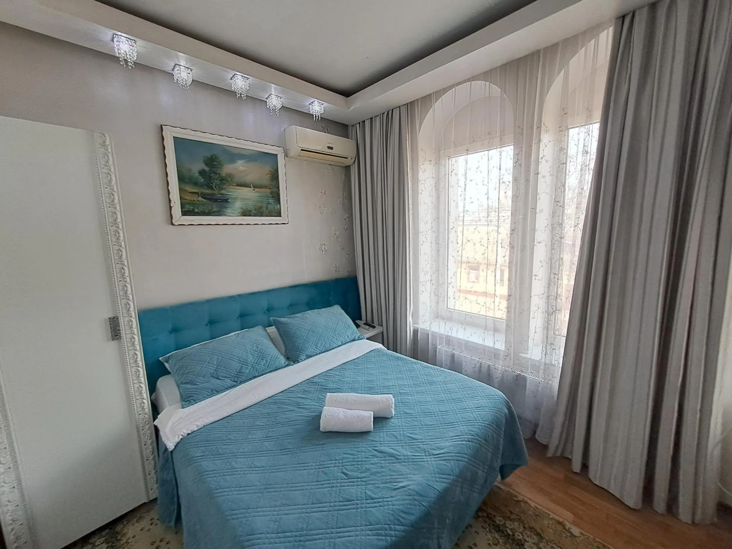 Photo of the whole room, Bed in Bella Donna Hotel