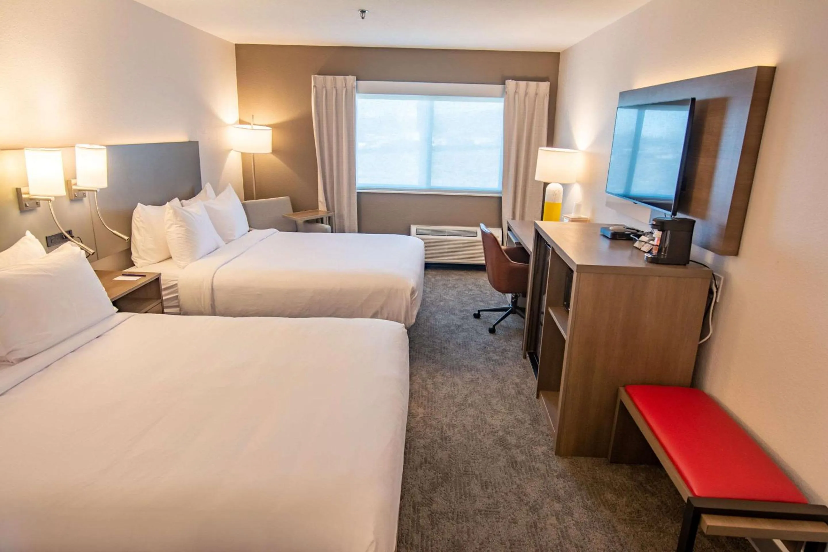 Bedroom, Bed in Comfort Inn Battle Mountain - Midway Between Elko and Winnemucca