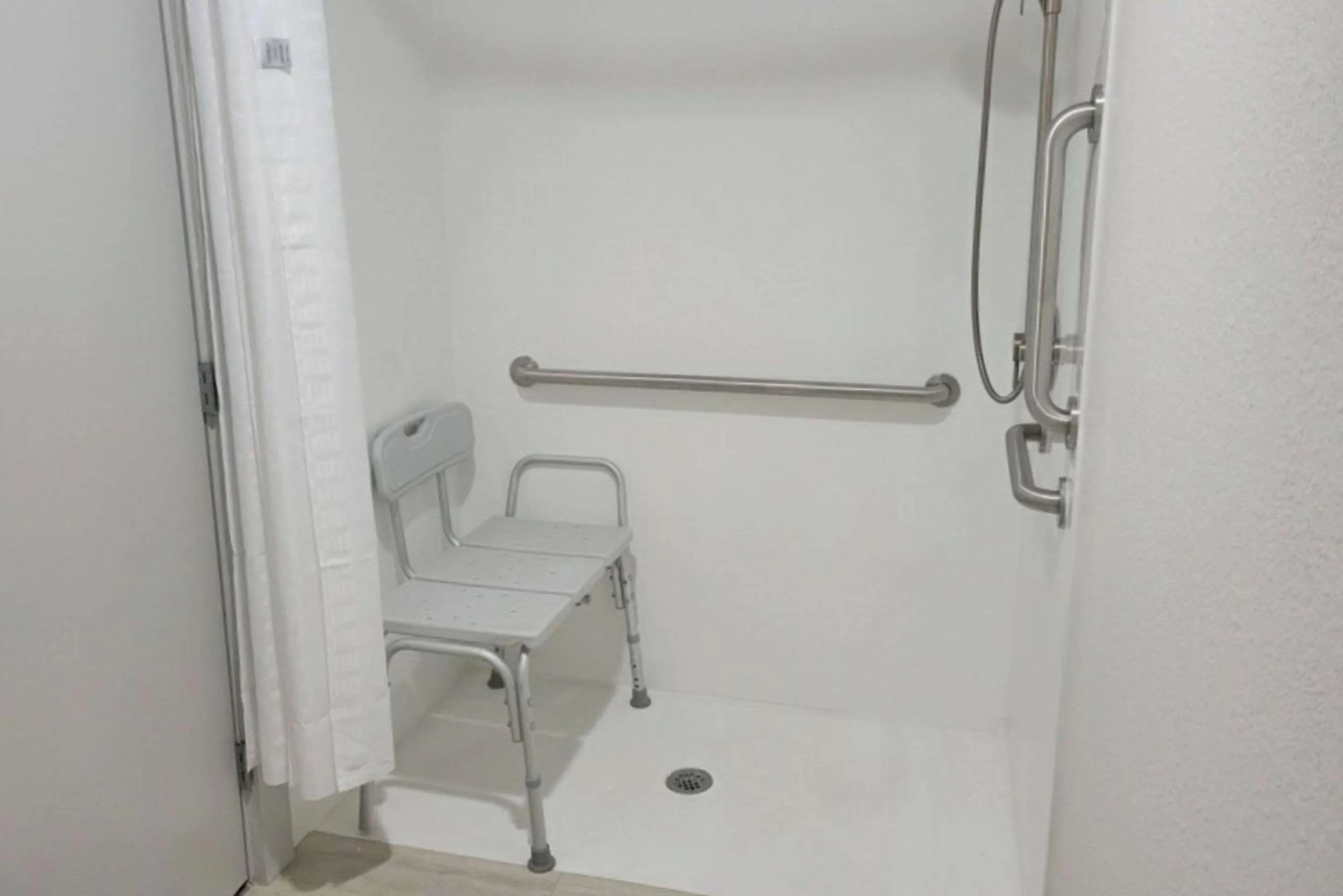 Bedroom in Comfort Inn Battle Mountain - Midway Between Elko and Winnemucca