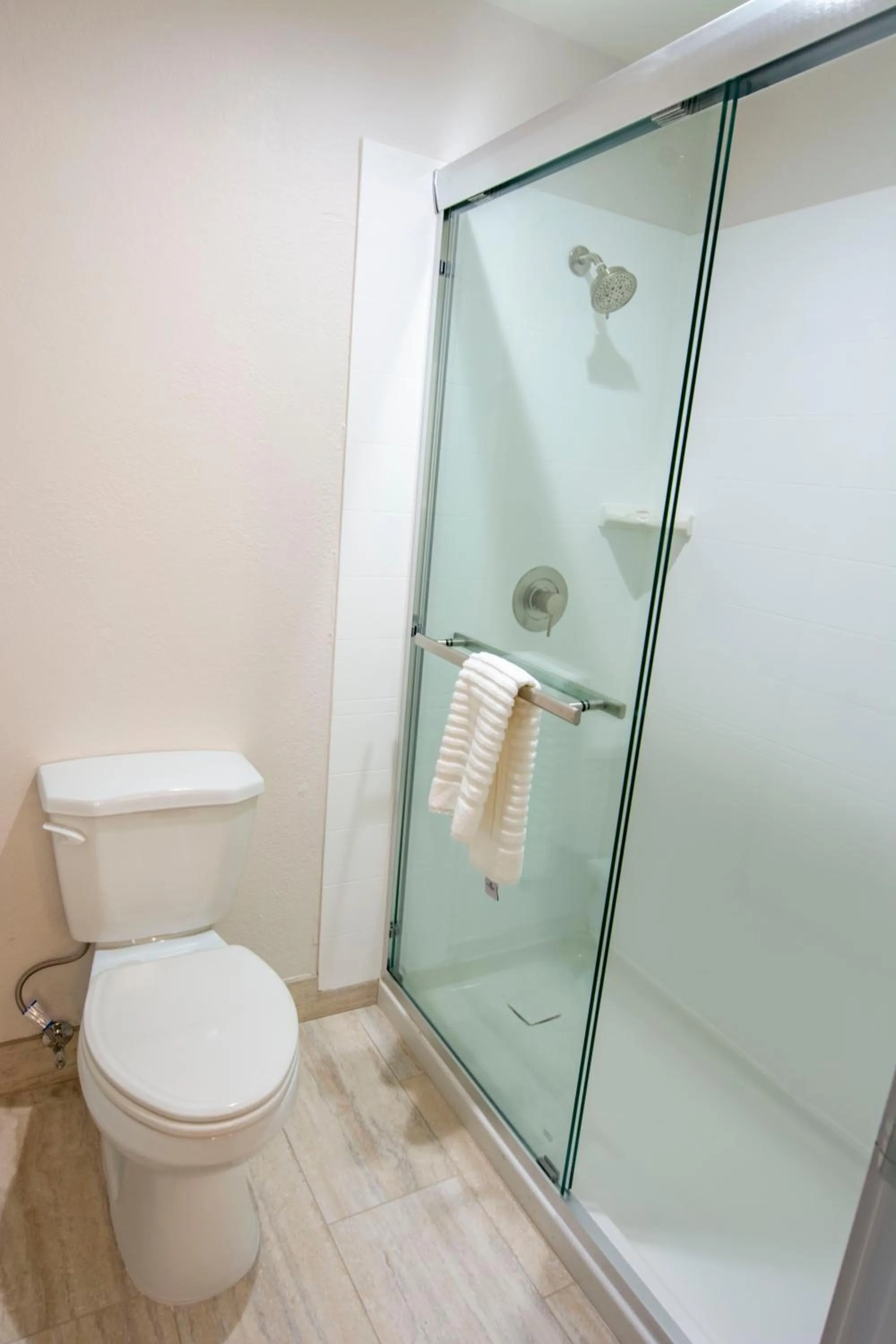 Shower in Comfort Inn Battle Mountain - Midway Between Elko and Winnemucca