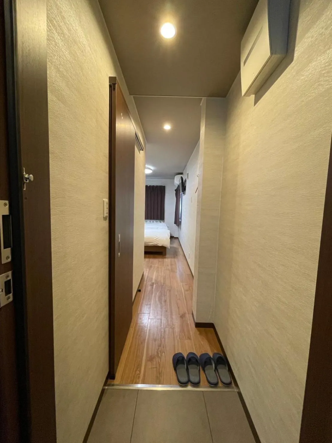 wardrobe in Guest House Goettingen