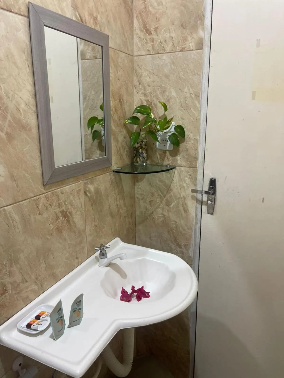 Bathroom in Pousada Nascer do Sol