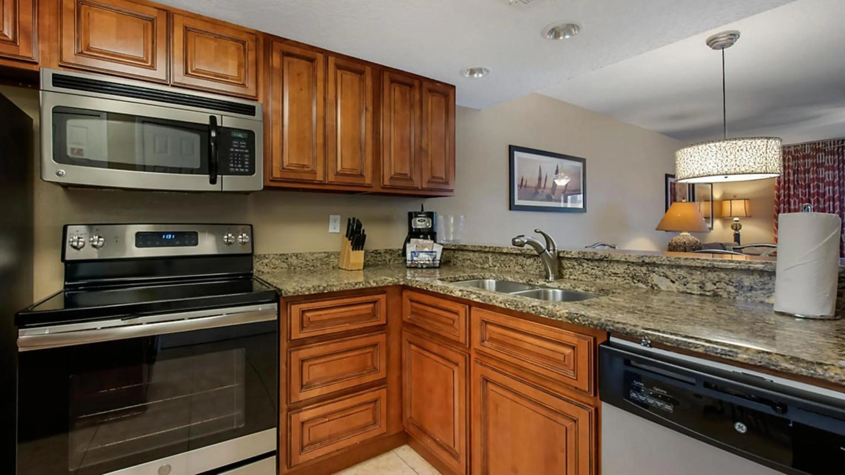 Kitchen or kitchenette in Bluegreen Vacations Orlando's Sunshine Resort