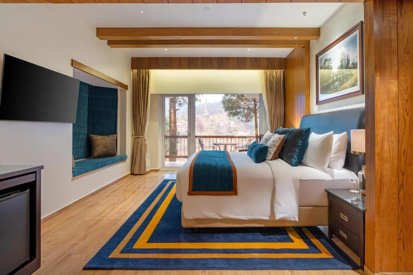 Bed in Moksha Himalaya Spa Resort