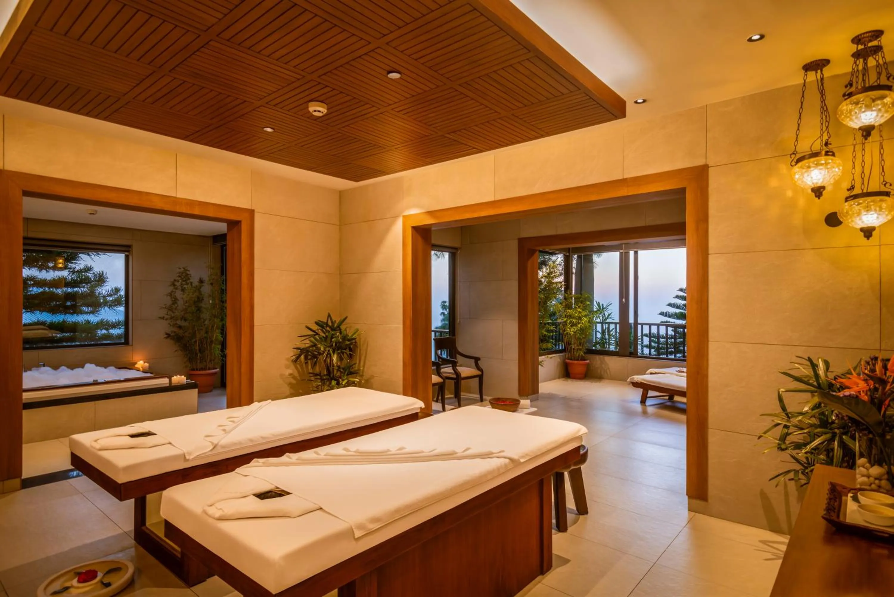 Spa and wellness centre/facilities, Bed in Moksha Himalaya Spa Resort