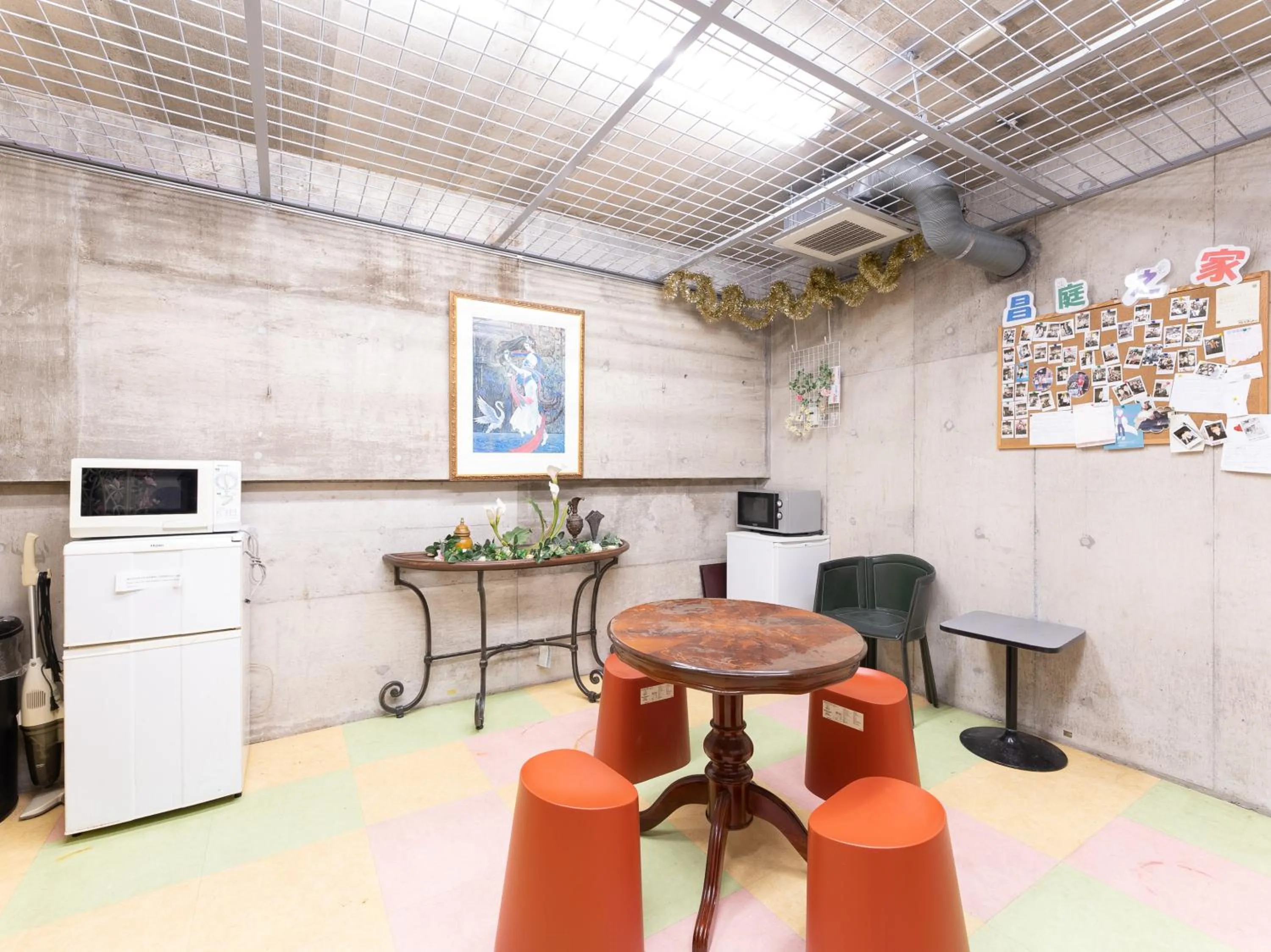 Kitchen or kitchenette in Chang Tee Hotel Ikebukuro