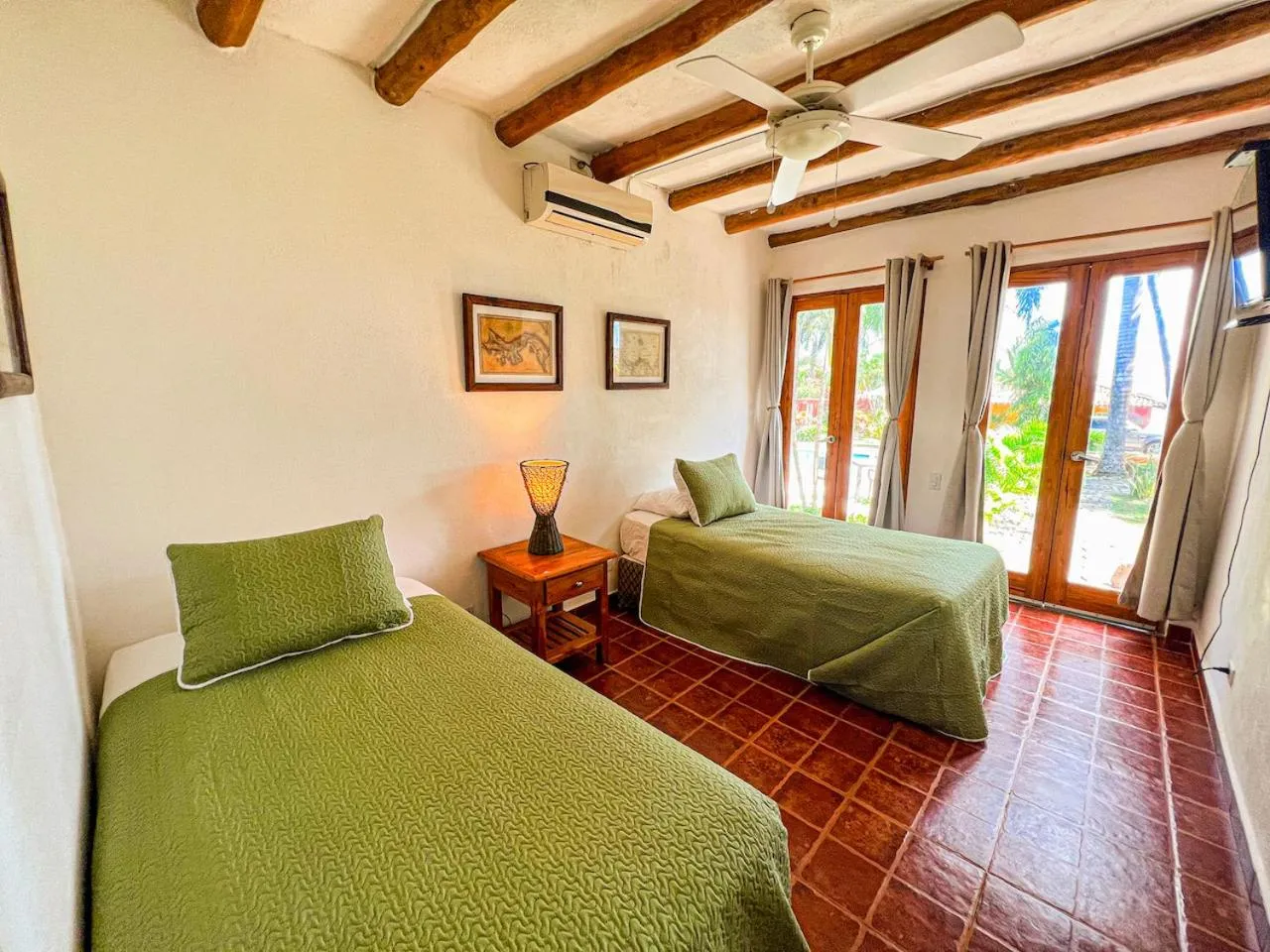 Bed in Hotel Punta Franca