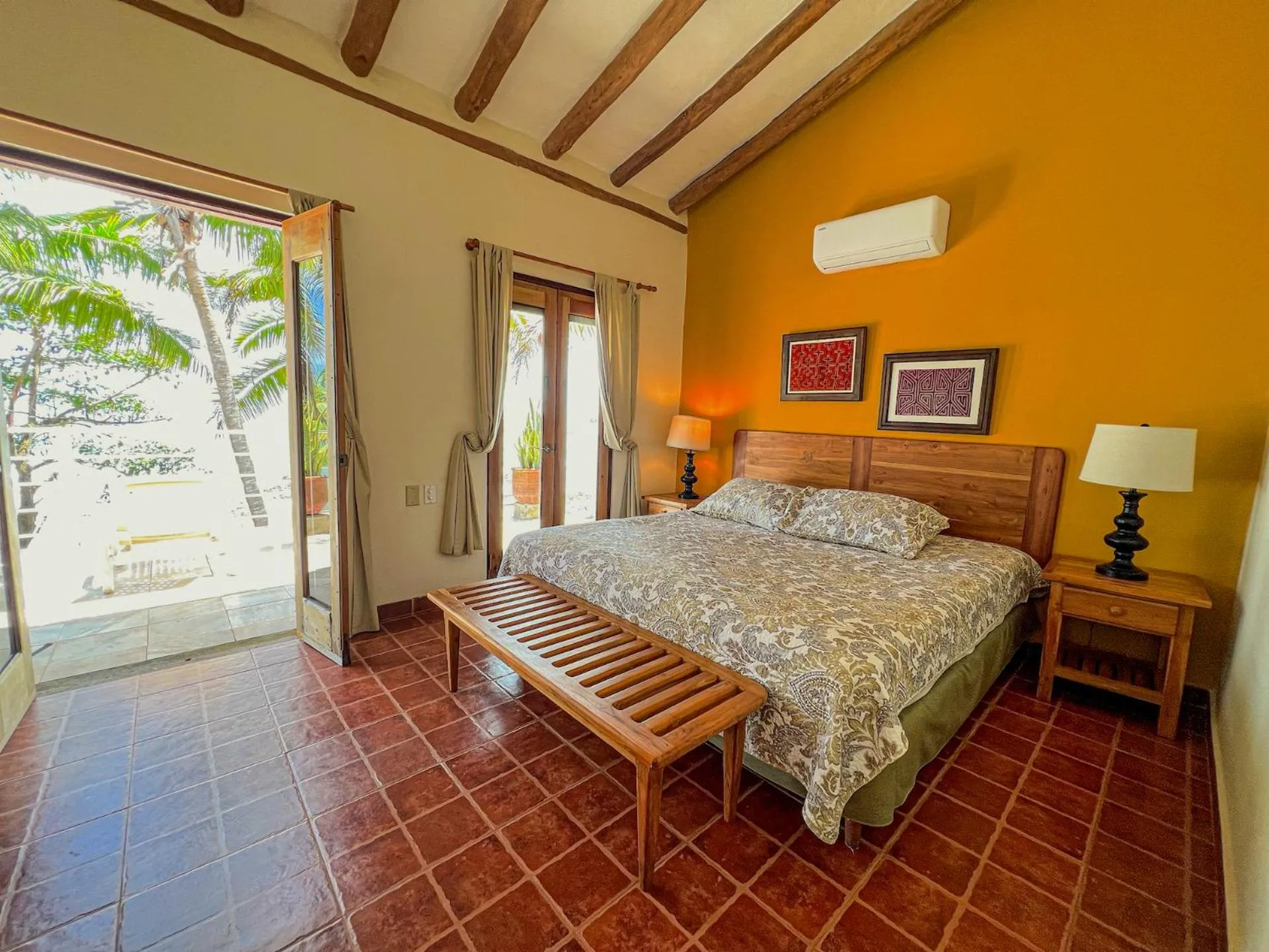 Bed in Hotel Punta Franca