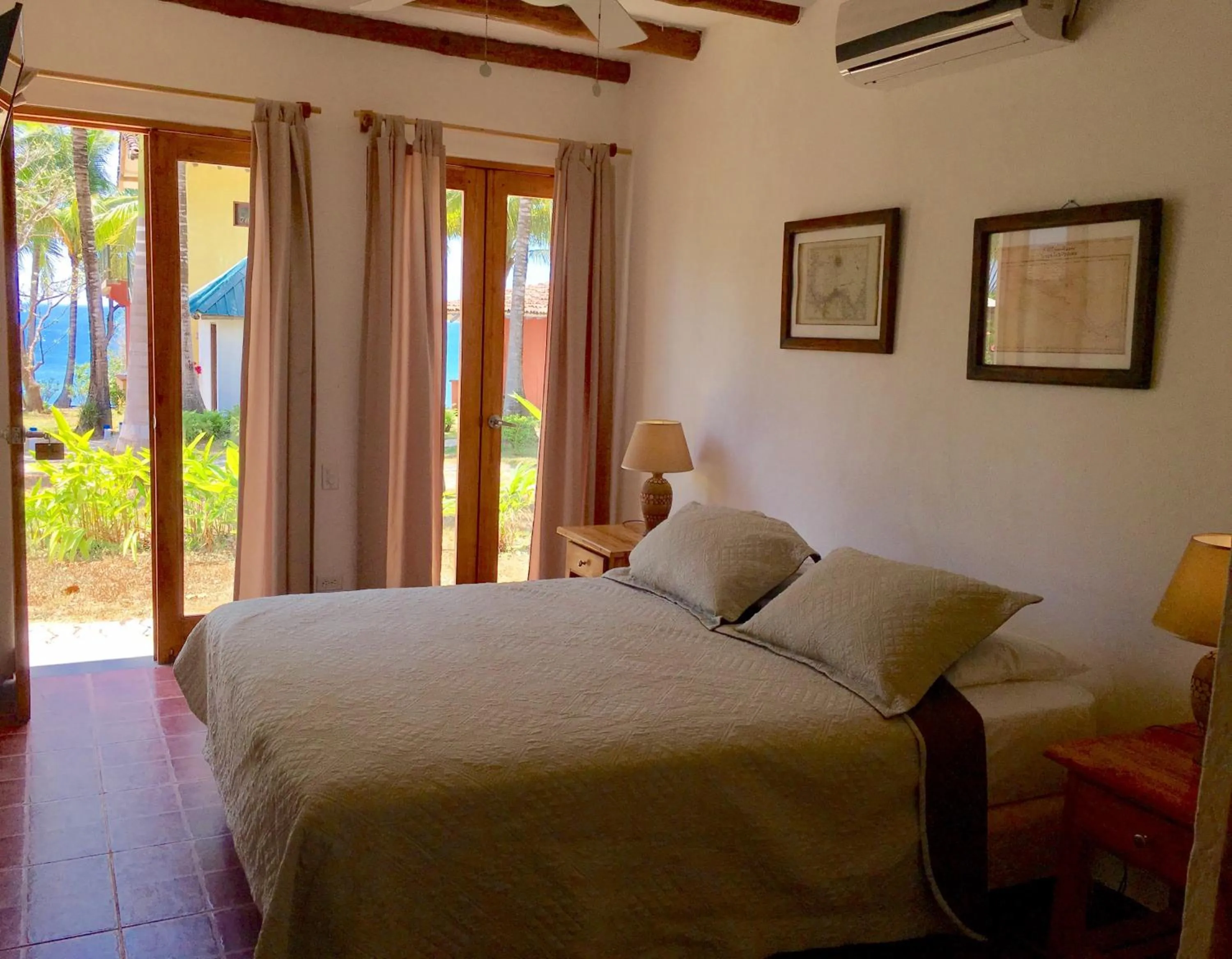 Bed in Hotel Punta Franca