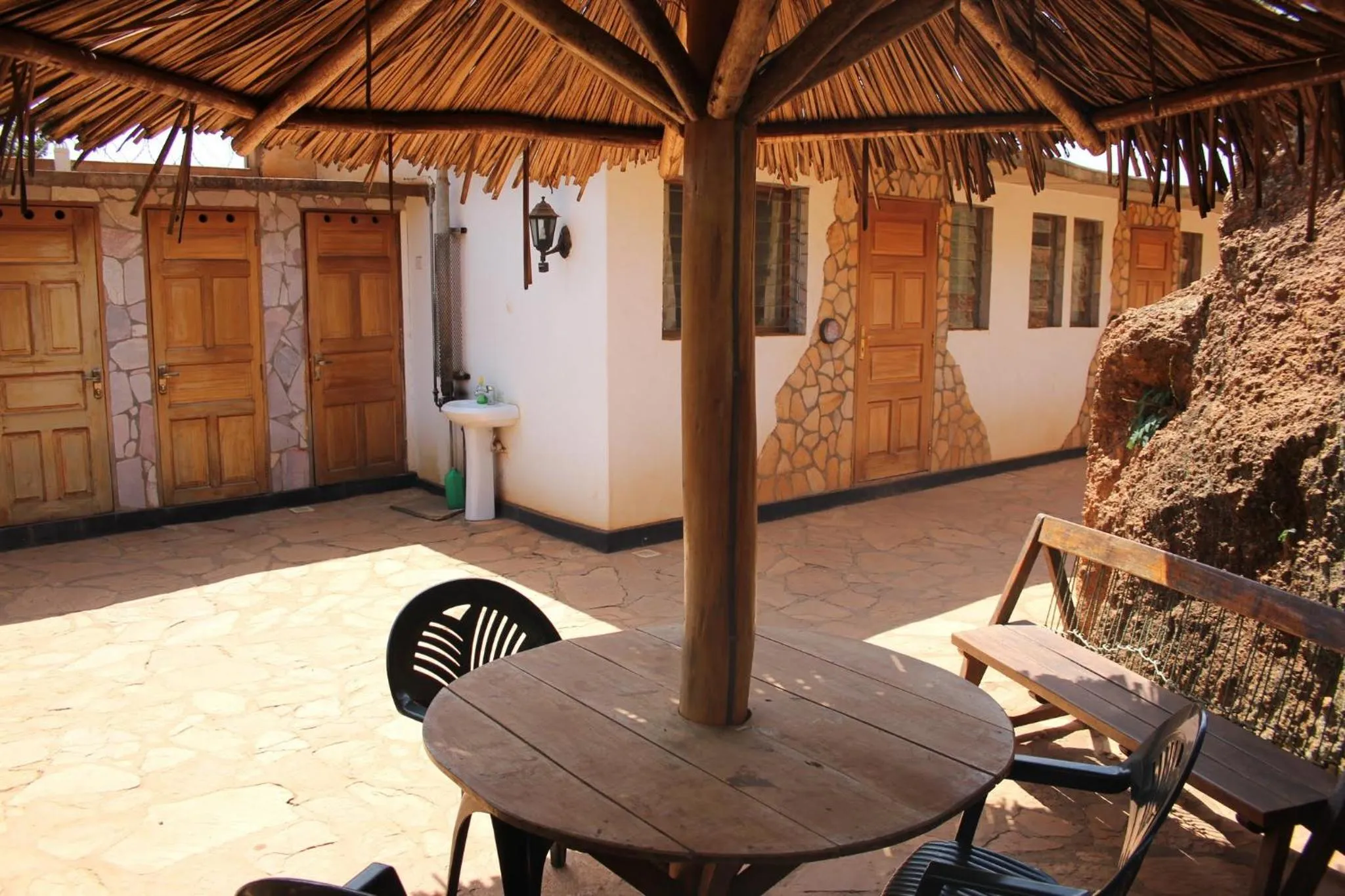 Area and facilities in Banda Lodge