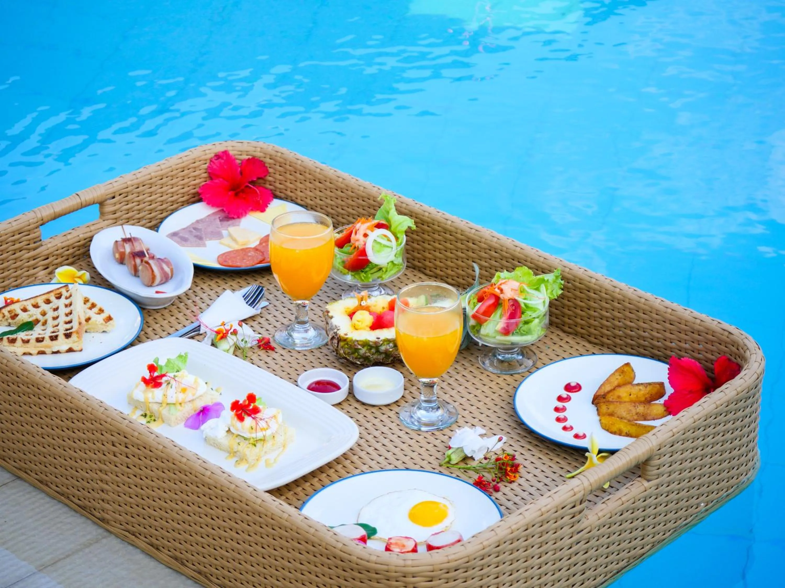 Palm Beach Hotel Bali