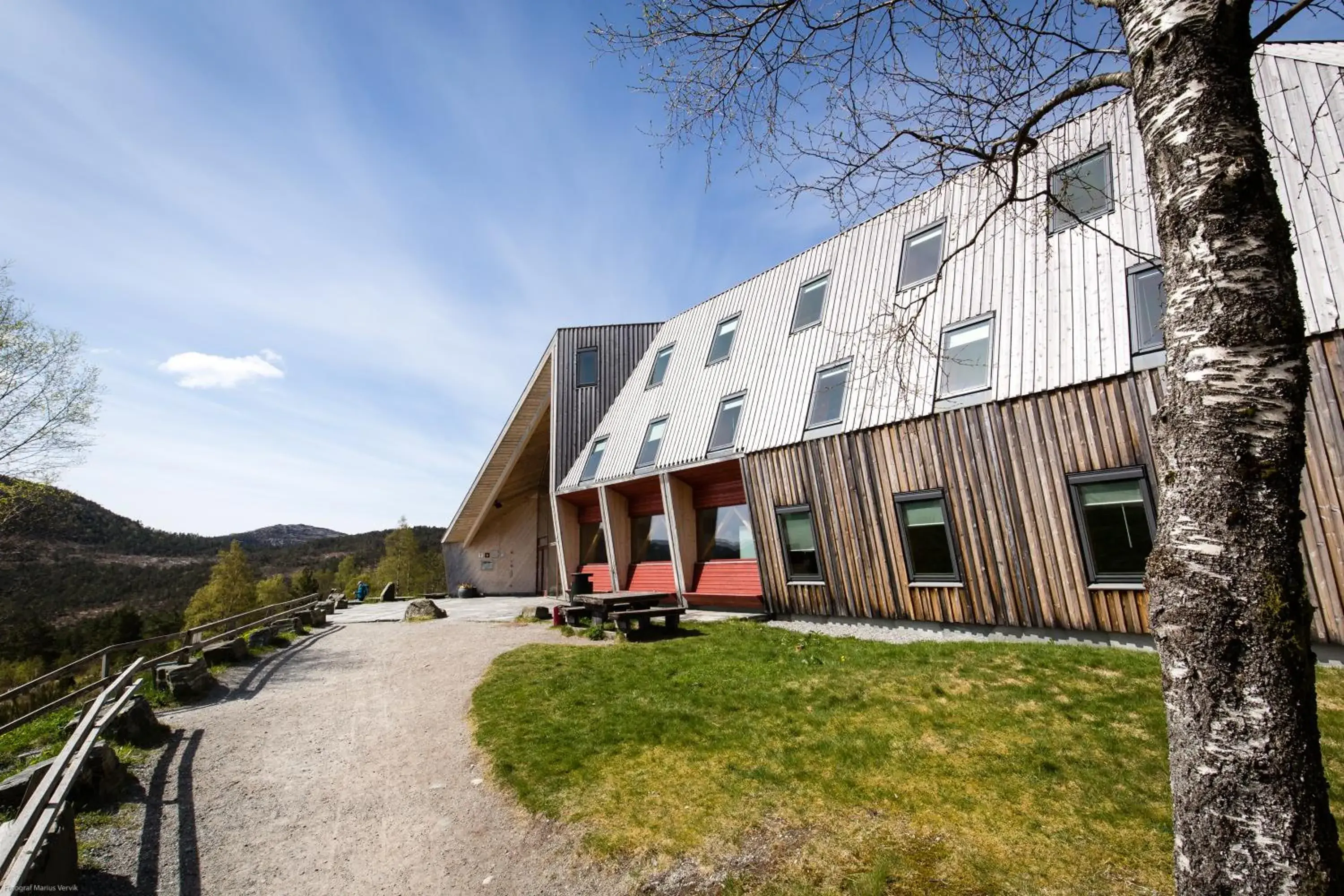 Superior Double Room with Lake View Preikestolen Fjellstue in Preikestolen Hotel & BaseCamp Superior Double Room with Lake View Preikestolen Fjellstue in Preikestolen Hotel & BaseCamp