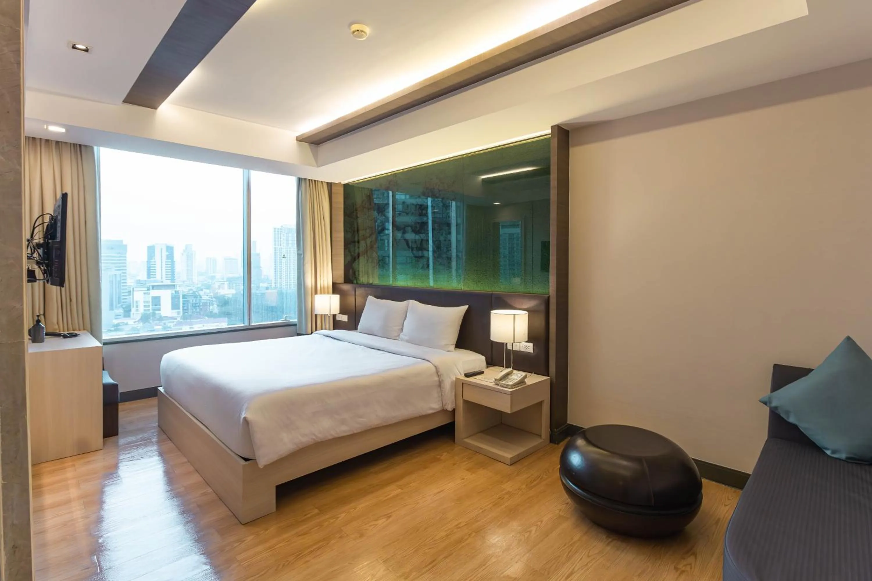 Bedroom, Bed in Jasmine Resort Bangkok