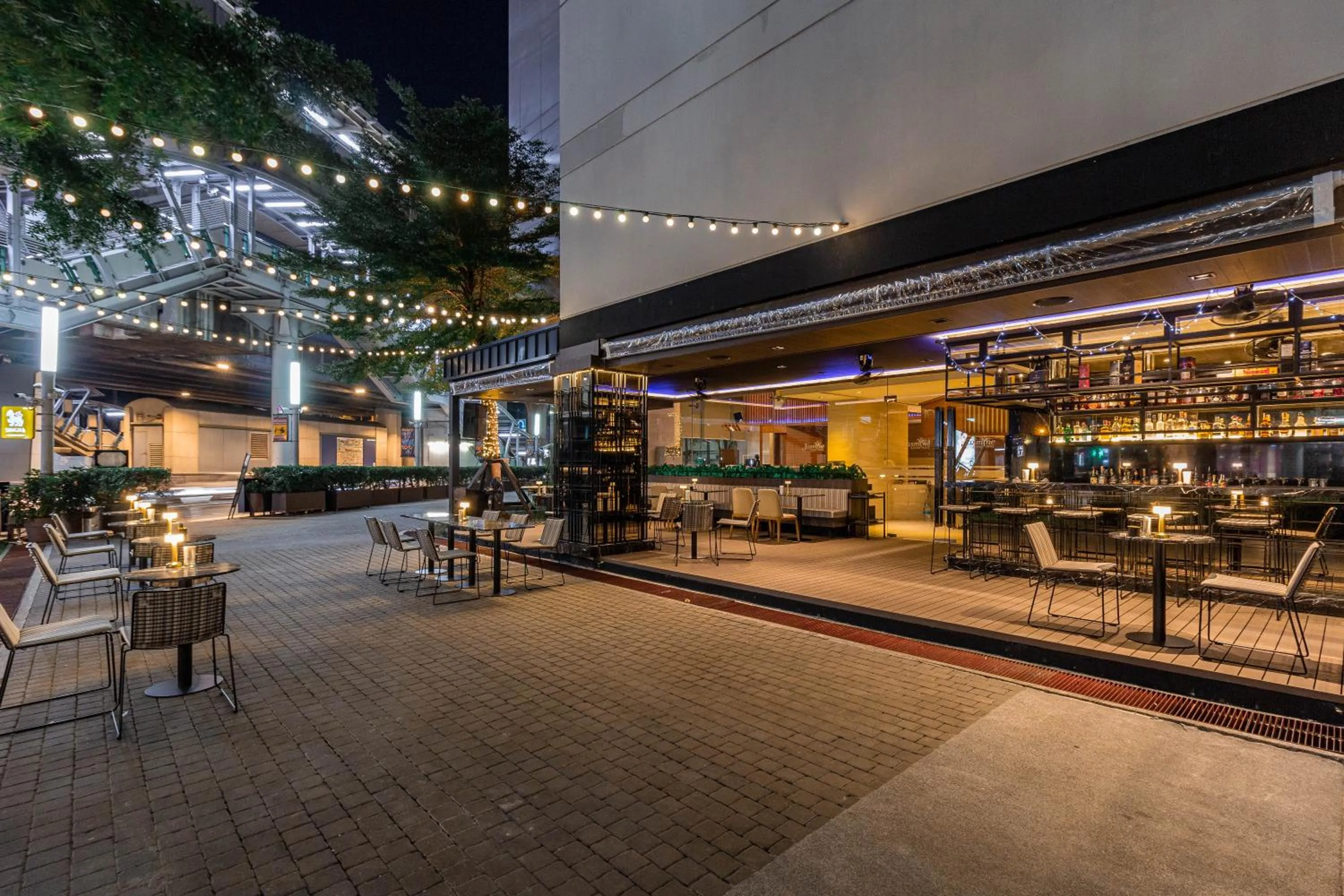 Lounge or bar in Jasmine Resort Bangkok