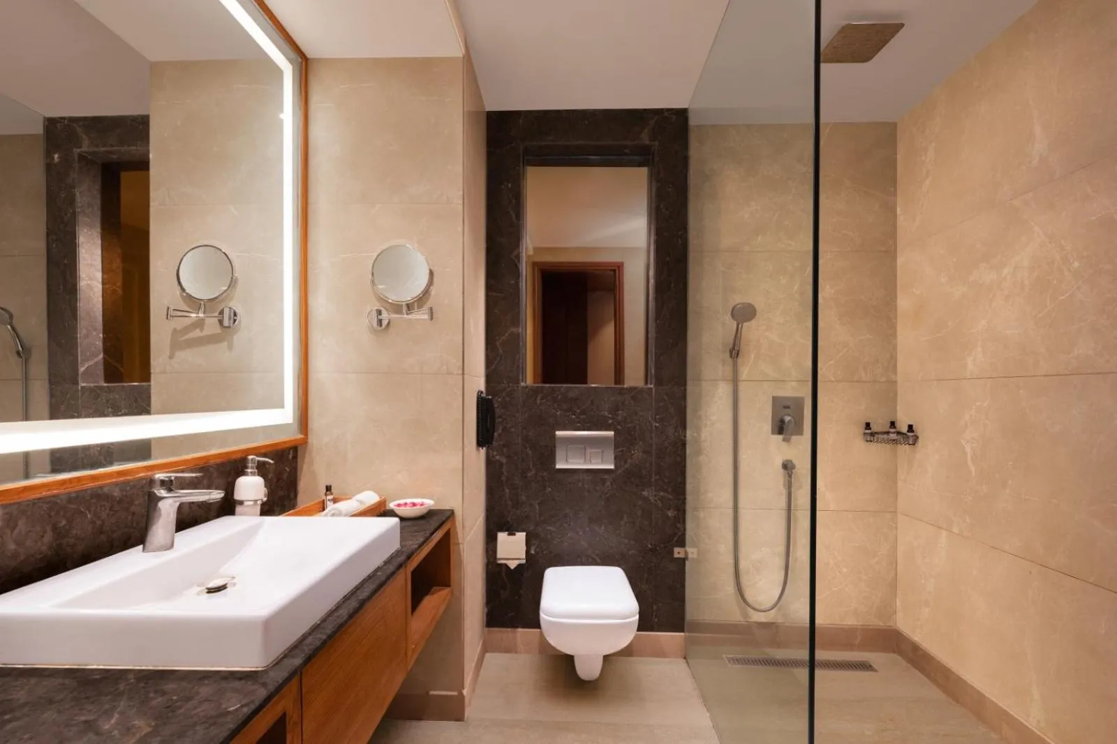 Bathroom in Ananta Spa & Resort, Pushkar