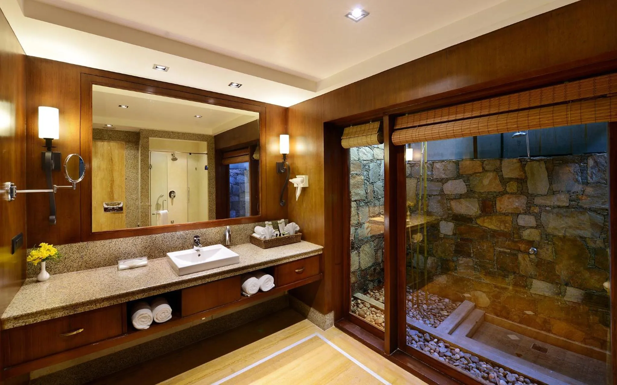Bathroom in Ananta Spa & Resort, Pushkar