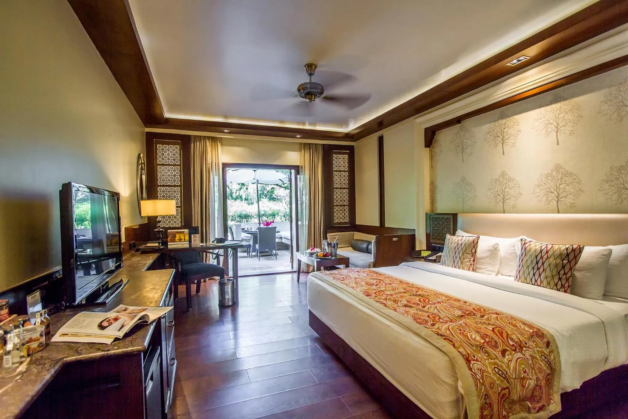 View (from property/room), Bed in Ananta Spa & Resort, Pushkar