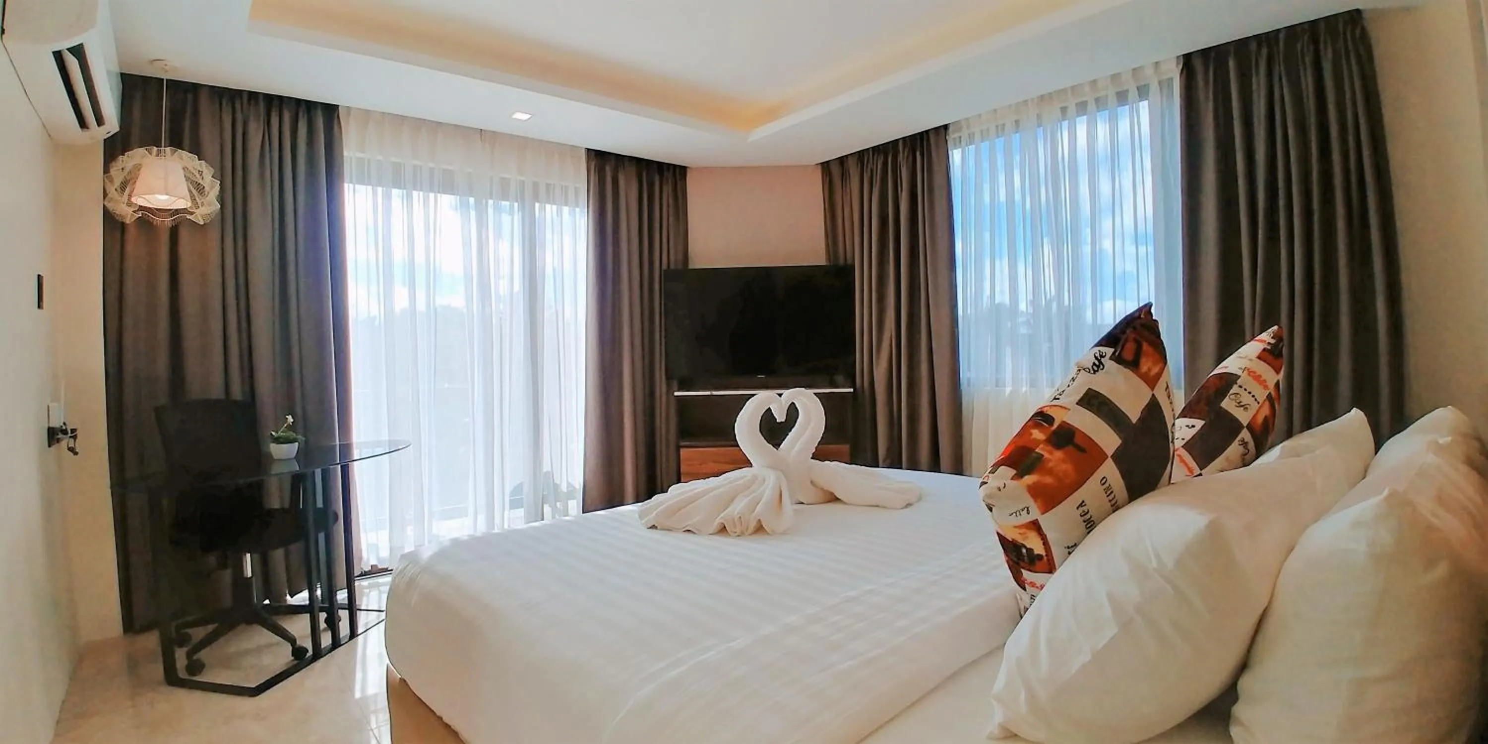 Photo of the whole room, Bed in Boracay Ocean Club Beach Resort